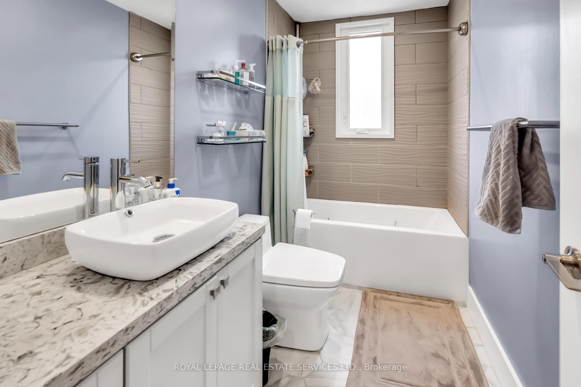 Photo 20 of 129 Langford Avenue, Toronto, Danforth — HOMEH