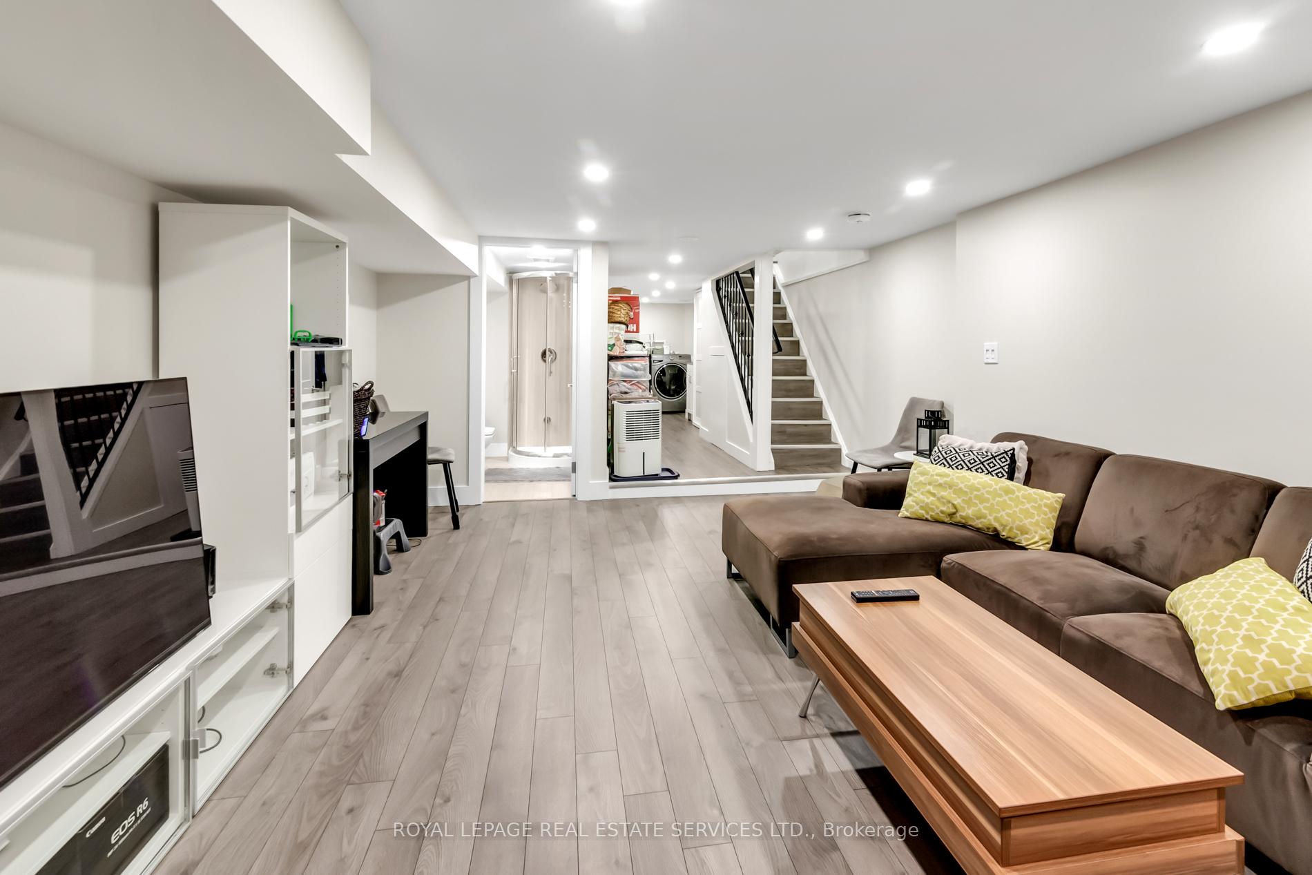 Photo 34 of 129 Langford Avenue, Toronto, Danforth — HOMEH