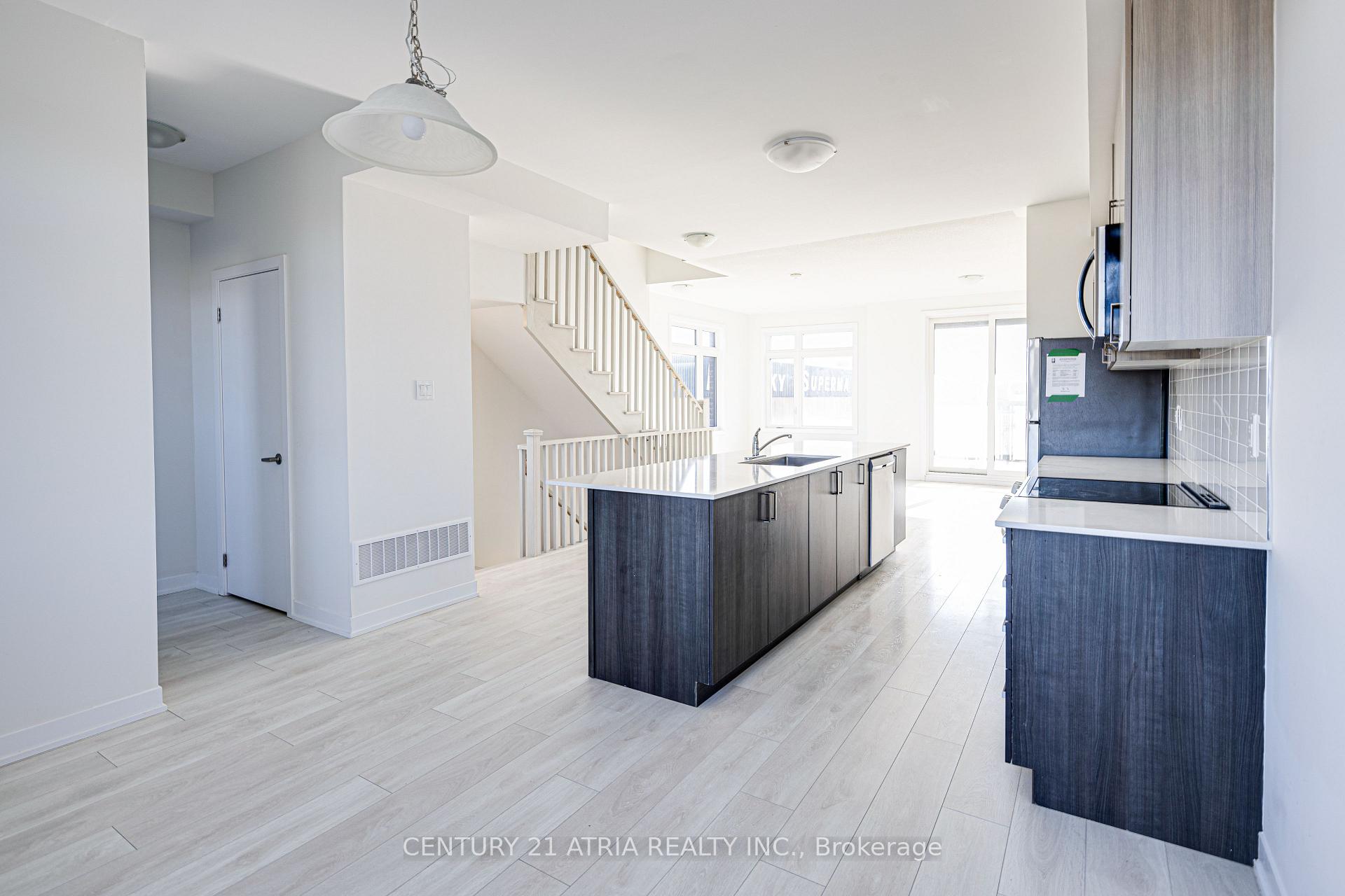 Photo 7 of Unit 406, 1865 Pickering Parkway, Pickering, Village East — HOMEH