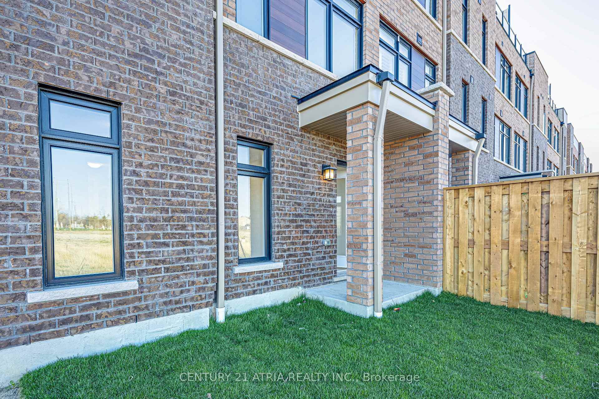 Photo 31 of Unit 406, 1865 Pickering Parkway, Pickering, Village East — HOMEH