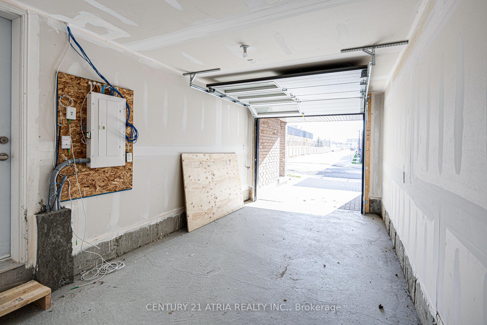 Photo 32 of Unit 406, 1865 Pickering Parkway, Pickering, Village East — HOMEH