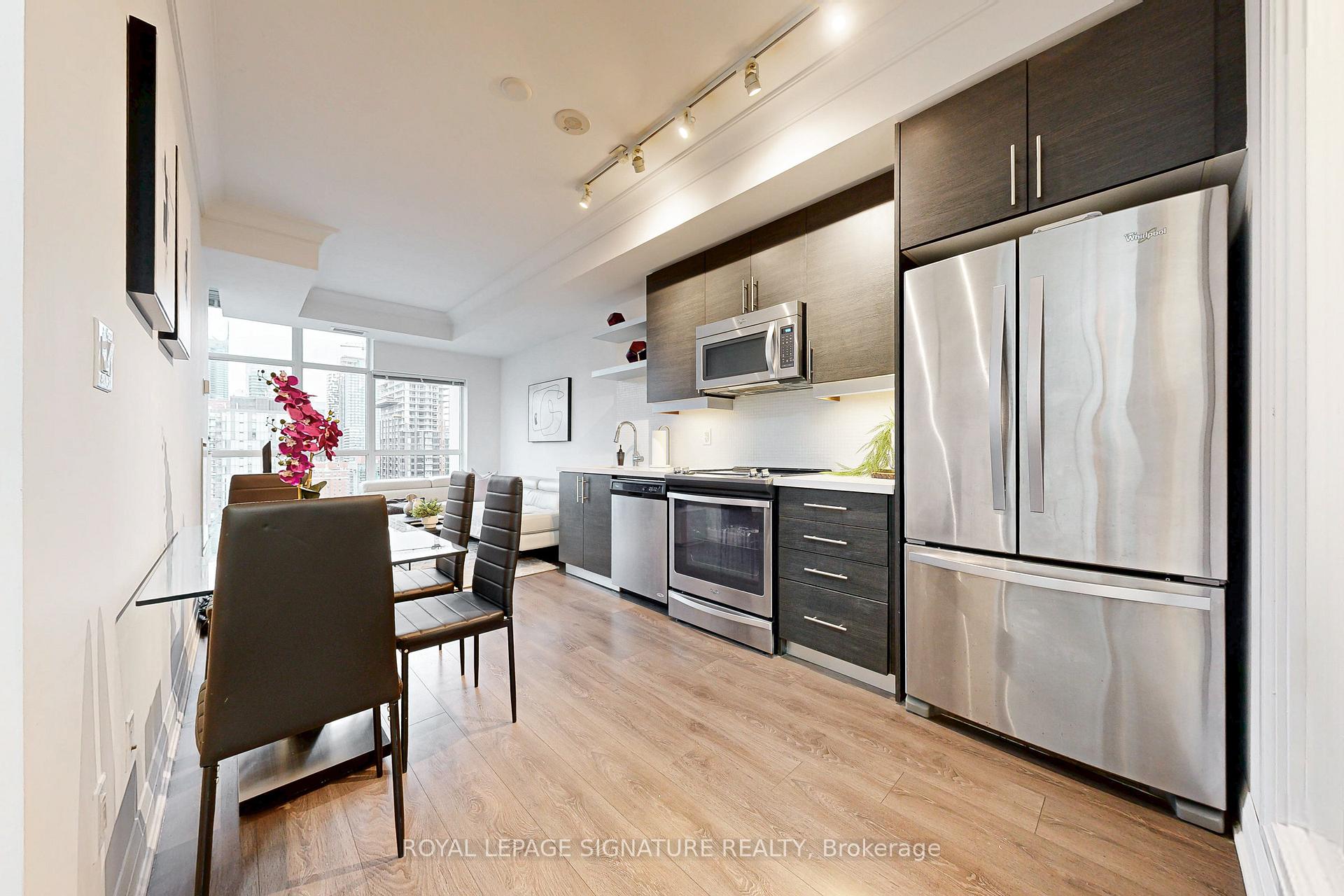 Photo 20 of Unit PH11, 400 Adelaide Street E, Toronto, Moss Park — HOMEH