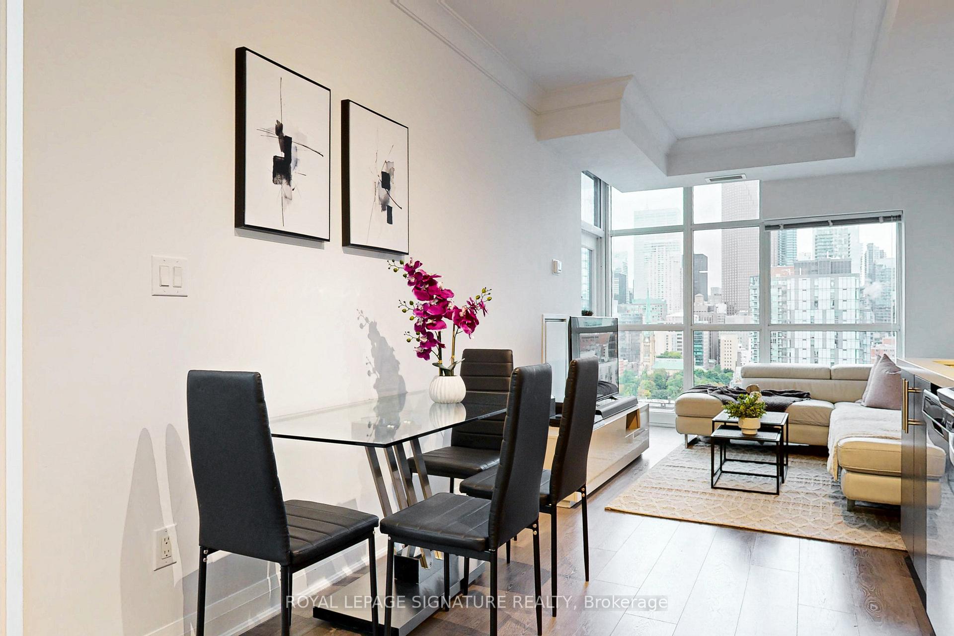 Photo 9 of Unit PH11, 400 Adelaide Street E, Toronto, Moss Park — HOMEH