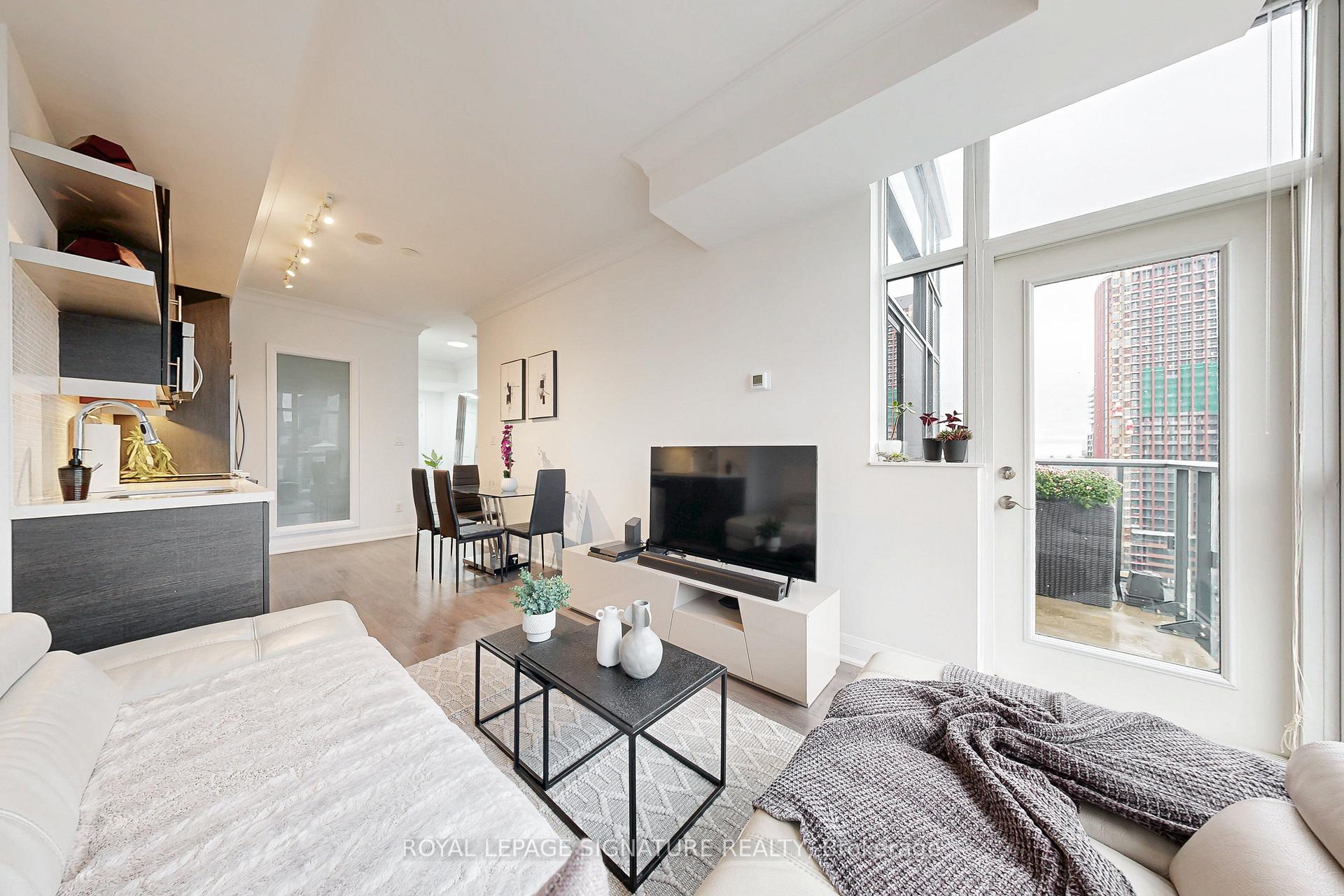 Photo 21 of Unit PH11, 400 Adelaide Street E, Toronto, Moss Park — HOMEH