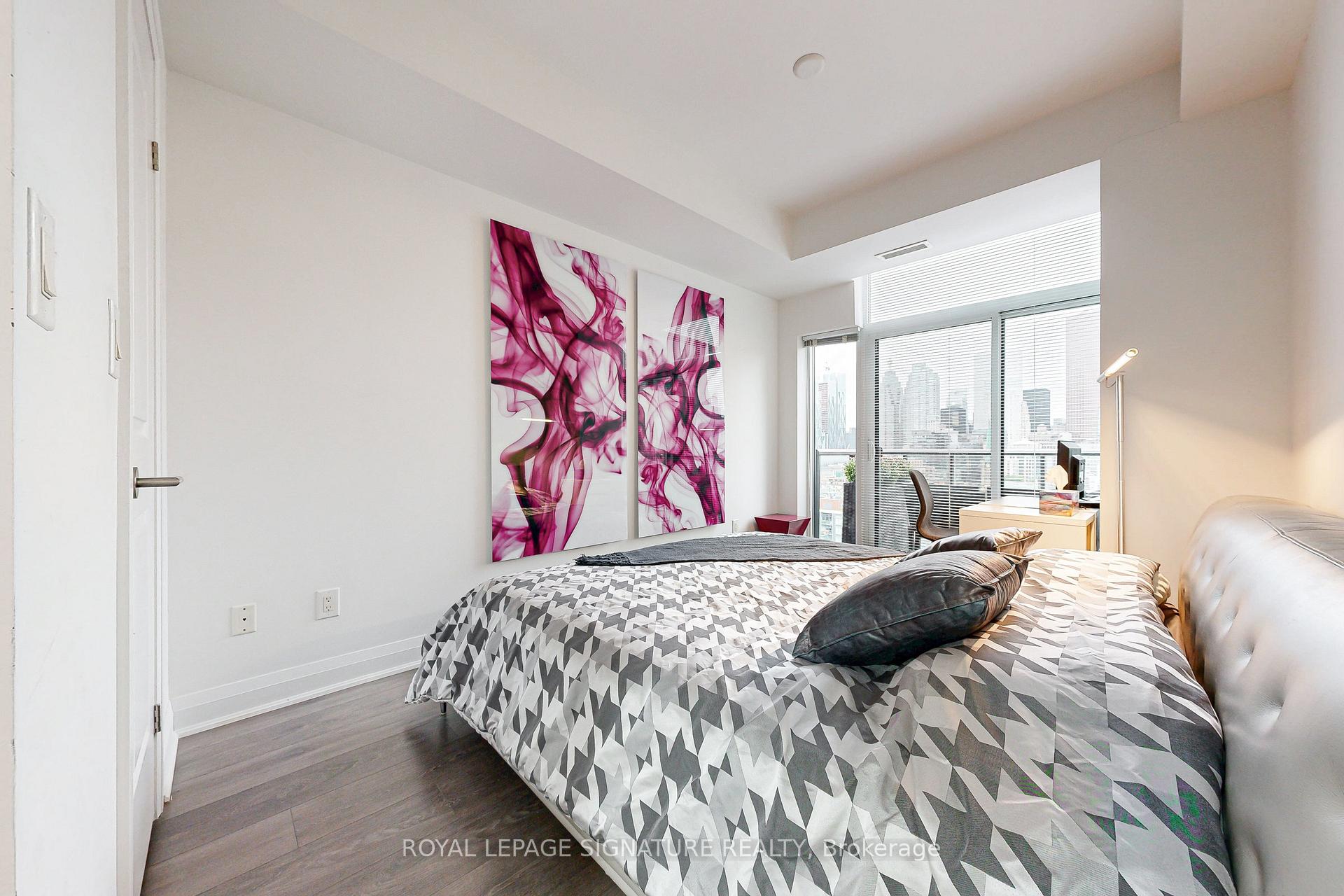 Photo 10 of Unit PH11, 400 Adelaide Street E, Toronto, Moss Park — HOMEH