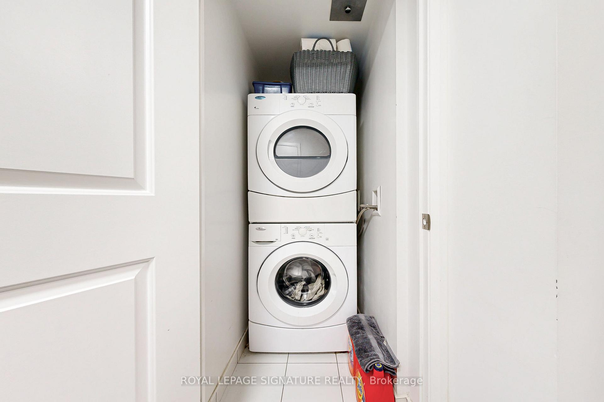 Photo 12 of Unit PH11, 400 Adelaide Street E, Toronto, Moss Park — HOMEH
