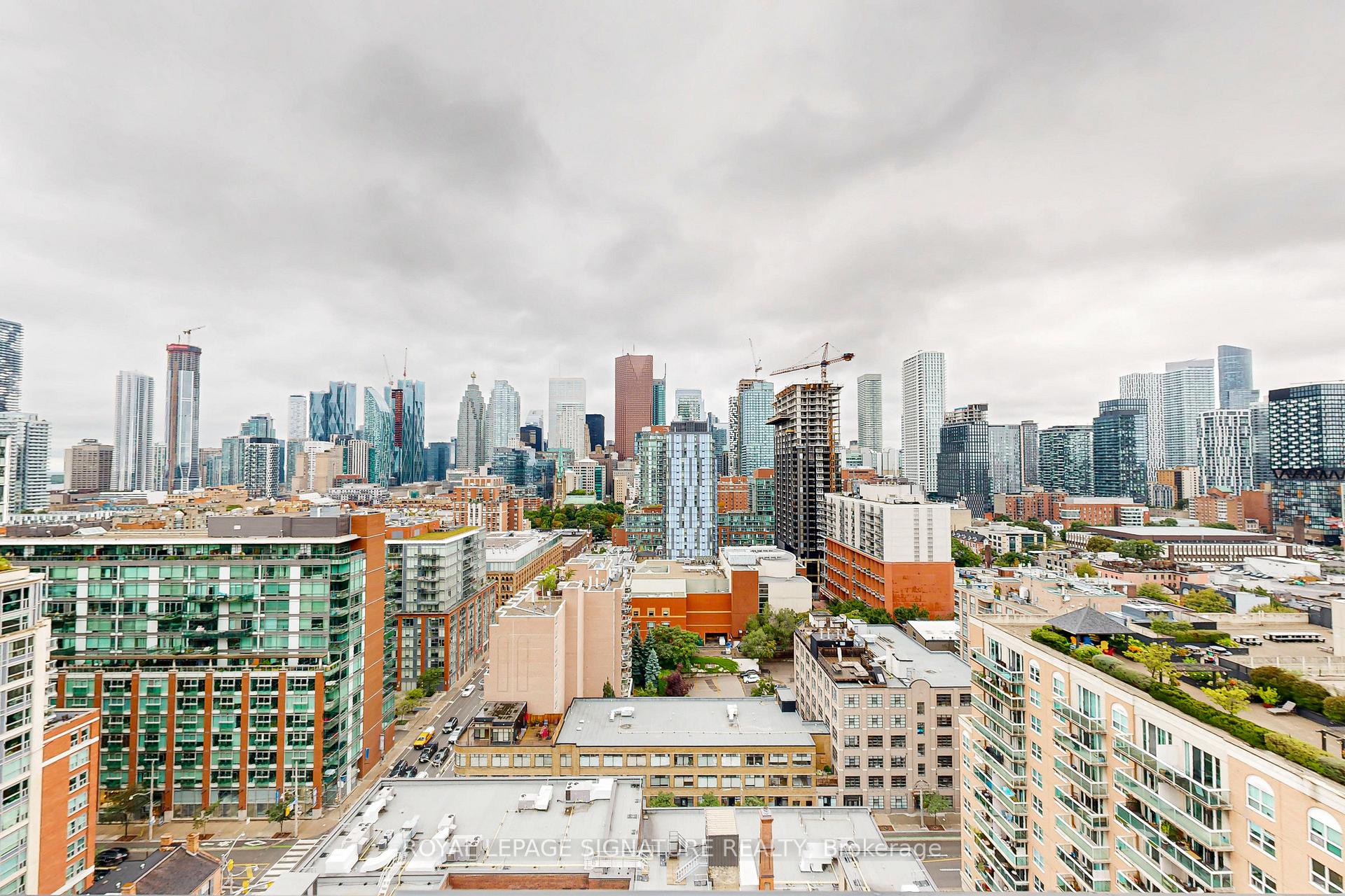 Photo 38 of Unit PH11, 400 Adelaide Street E, Toronto, Moss Park — HOMEH