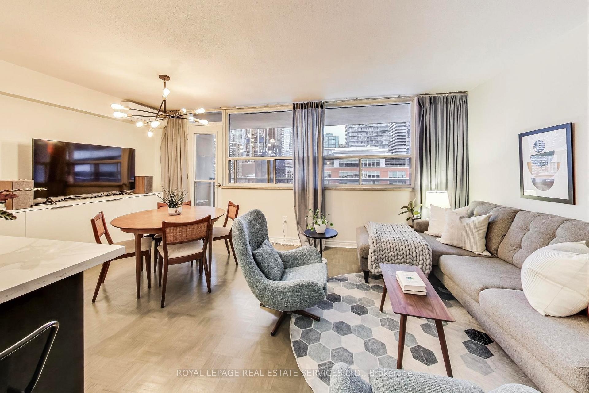 Photo 15 of Unit 1003, 30 Gloucester Street, Toronto, Church-Yonge Corridor — HOMEH