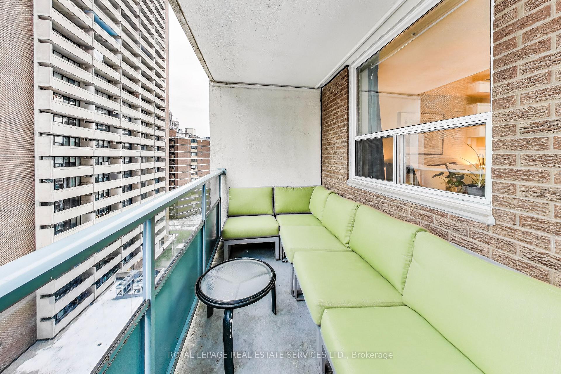 Photo 12 of Unit 1003, 30 Gloucester Street, Toronto, Church-Yonge Corridor — HOMEH
