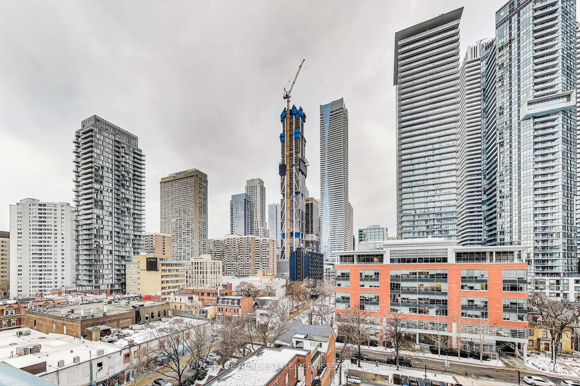 Photo 5 of Unit 1003, 30 Gloucester Street, Toronto, Church-Yonge Corridor — HOMEH