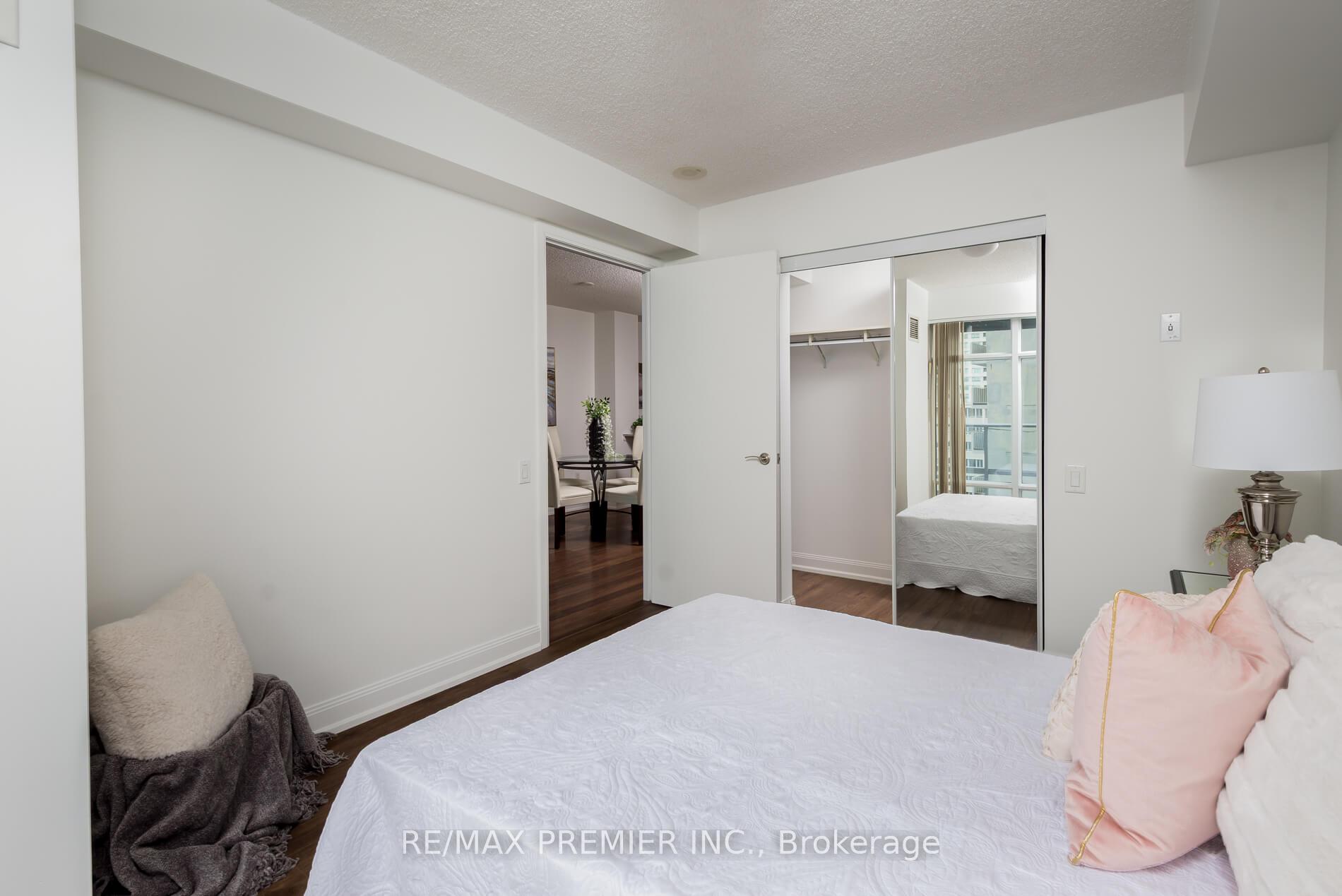 Photo 12 of Unit 1512, 2191 Yonge Street, Toronto, Mount Pleasant West — HOMEH