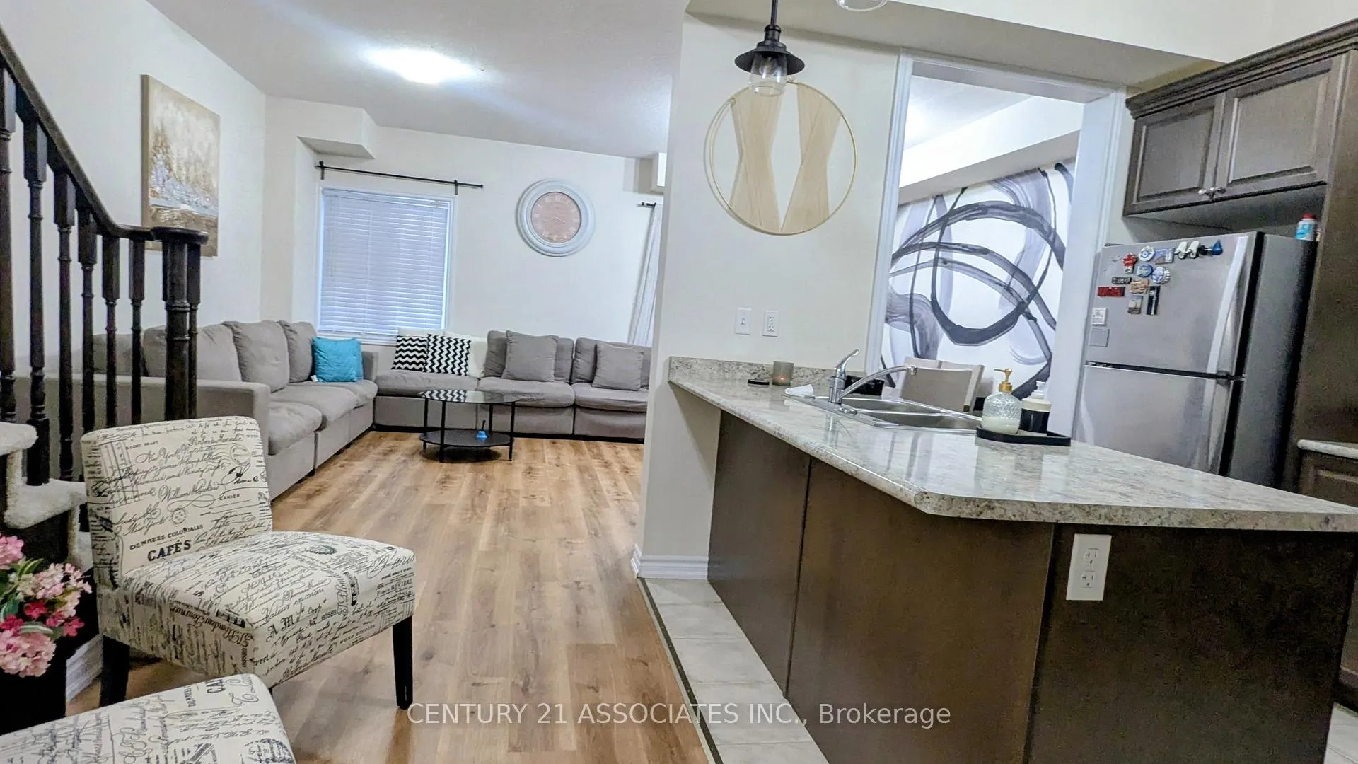 Photo 24 of 24 Savage Drive, Hamilton, Waterdown — HOMEH