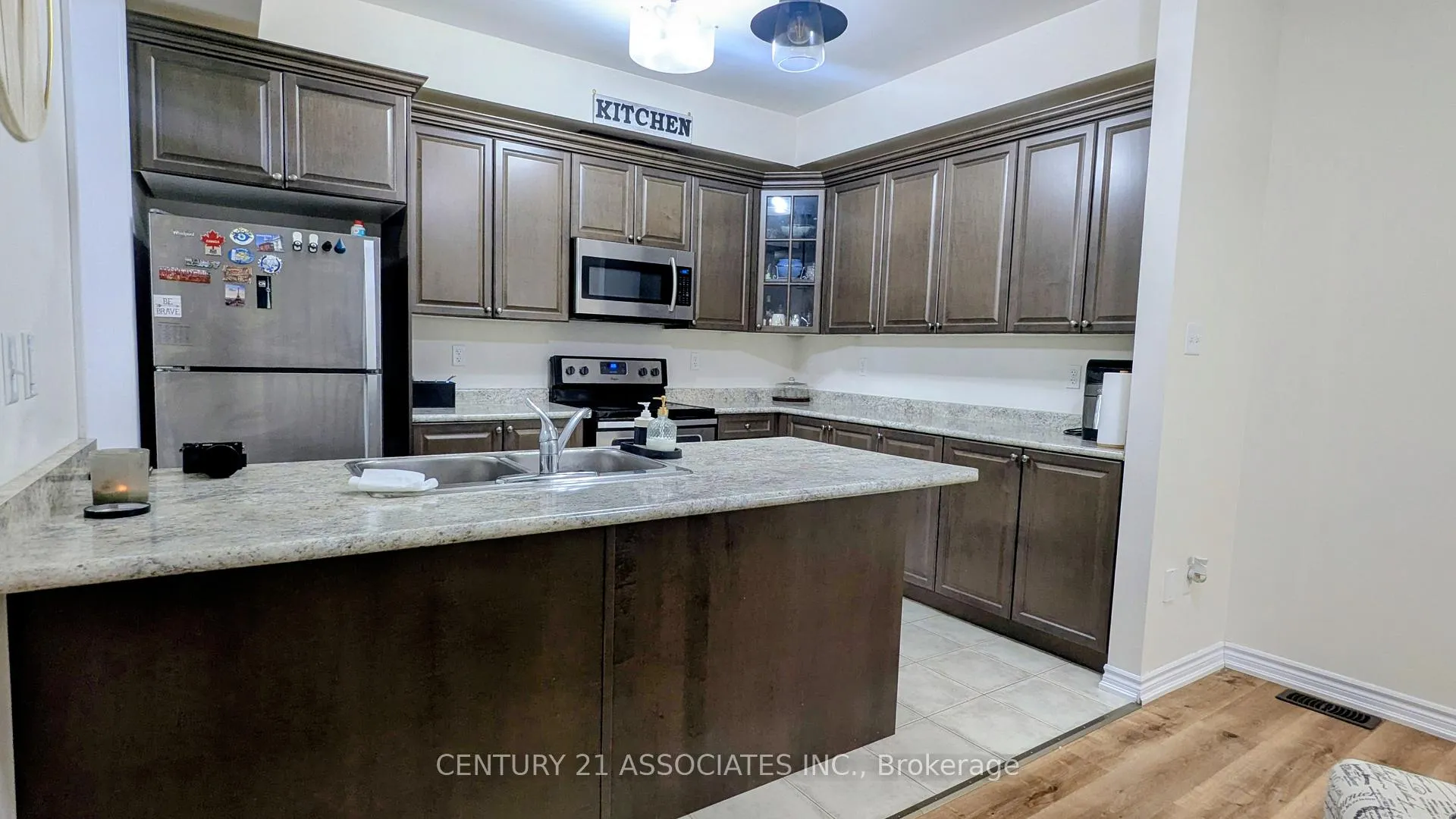 Photo 41 of 24 Savage Drive, Hamilton, Waterdown — HOMEH