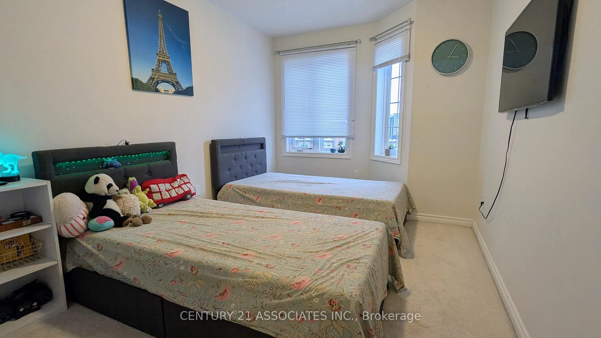 Photo 70 of 24 Savage Drive, Hamilton, Waterdown — HOMEH