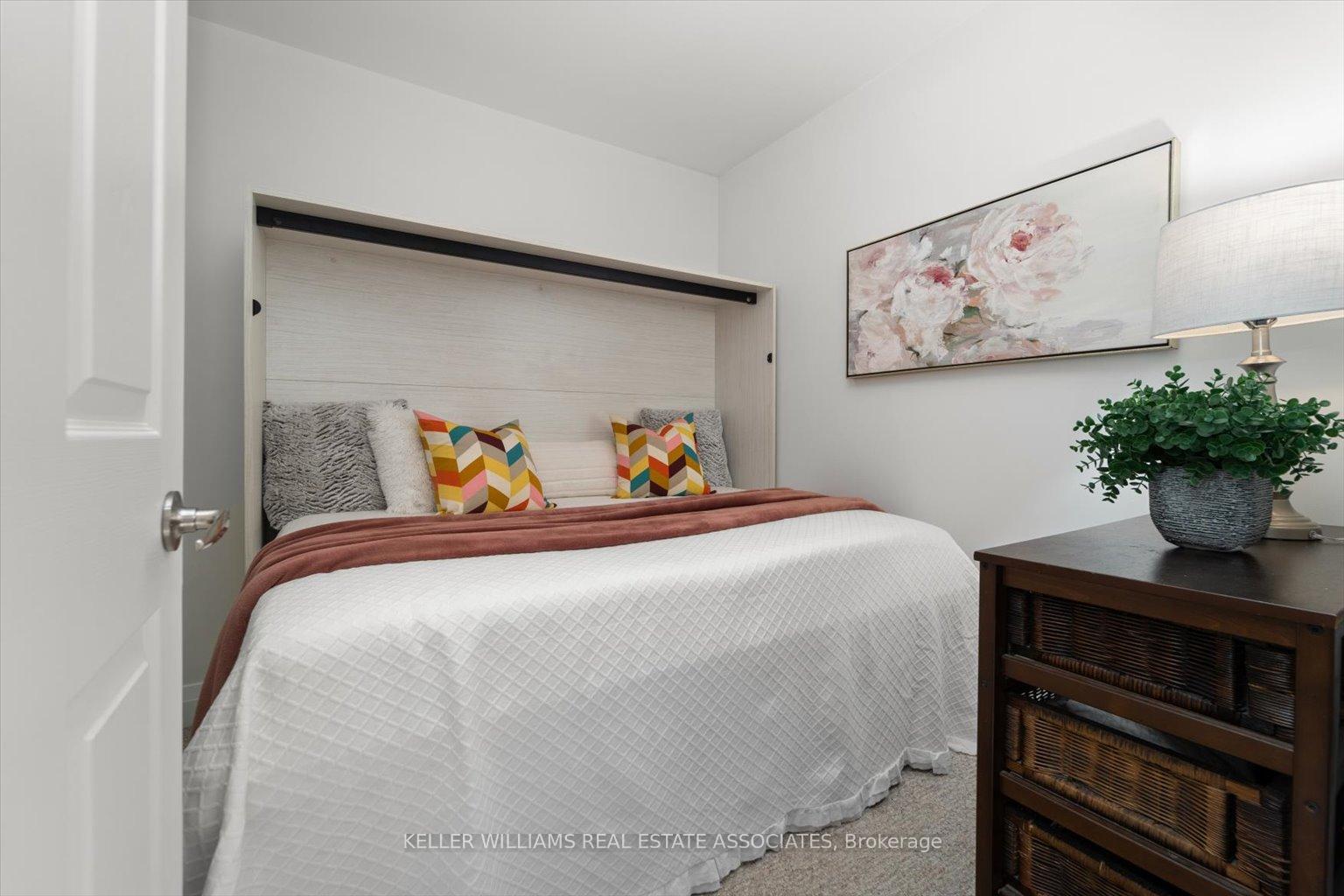 Photo 19 of Unit 203, 8 Wellesley Street E, Toronto, Church-Yonge Corridor — HOMEH