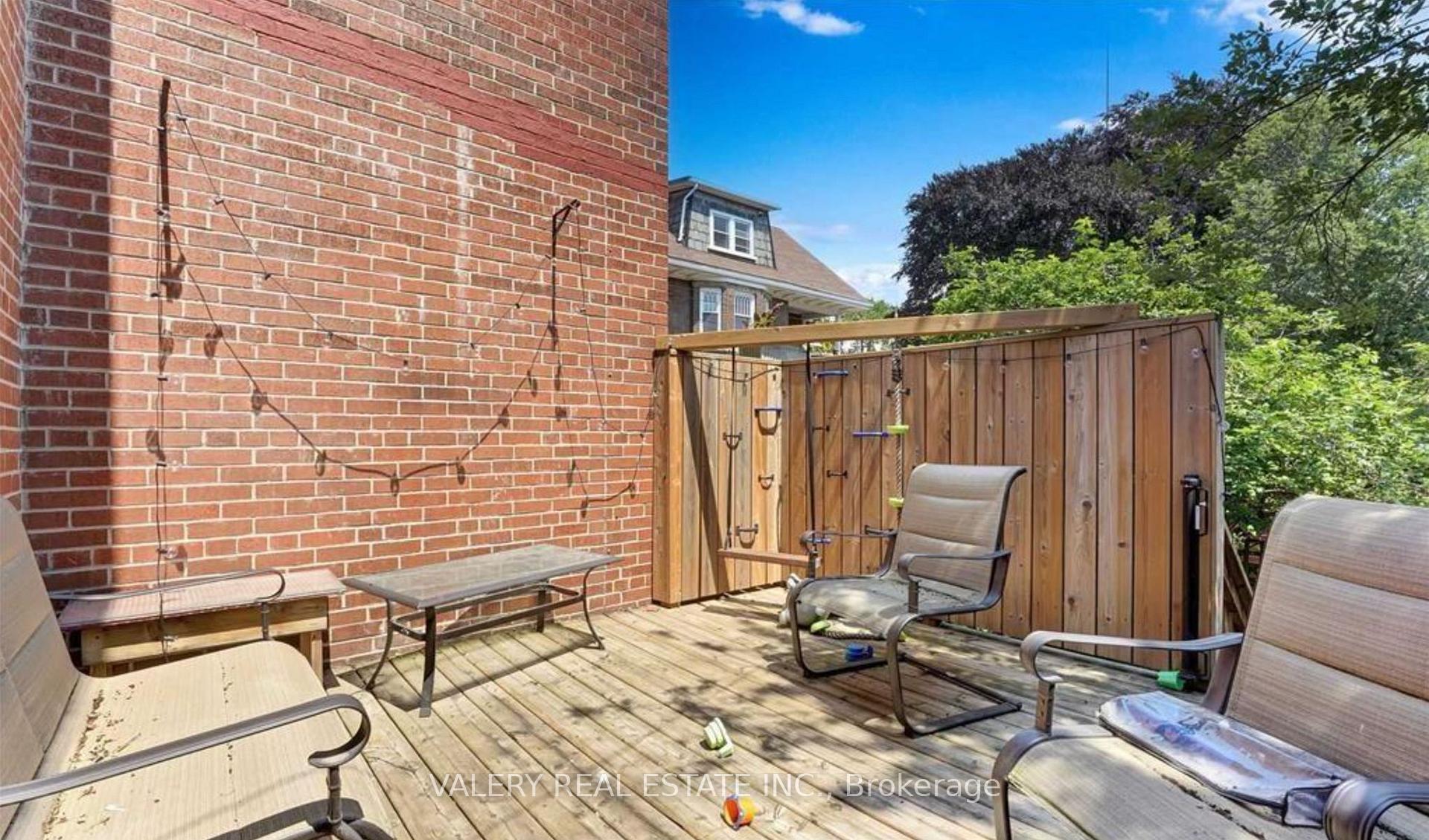 Photo 12 of 453 Broadview Avenue, Toronto, North Riverdale — HOMEH