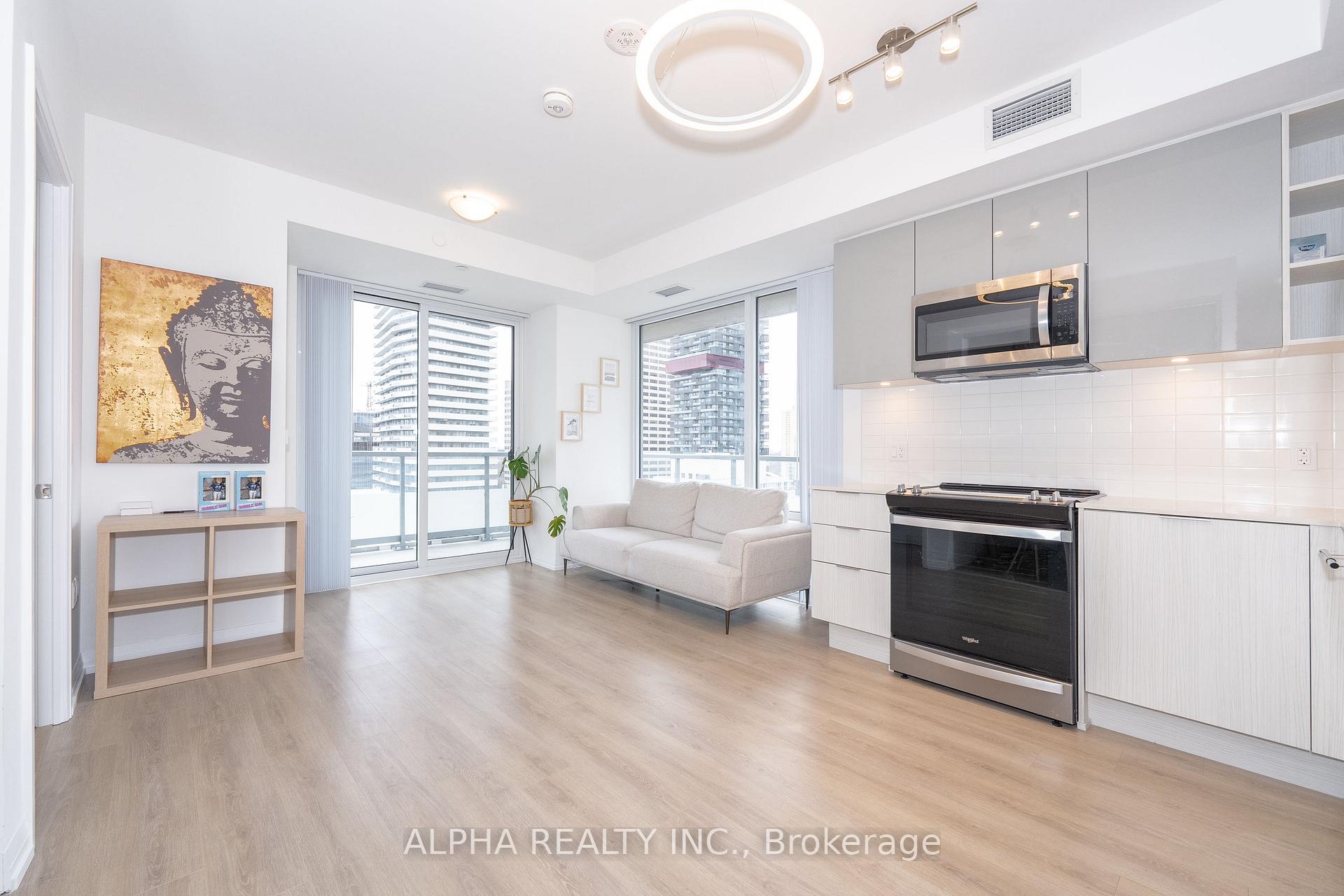 Photo 7 of Unit 2017, 50 Dunfield Avenue, Toronto, Mount Pleasant West — HOMEH
