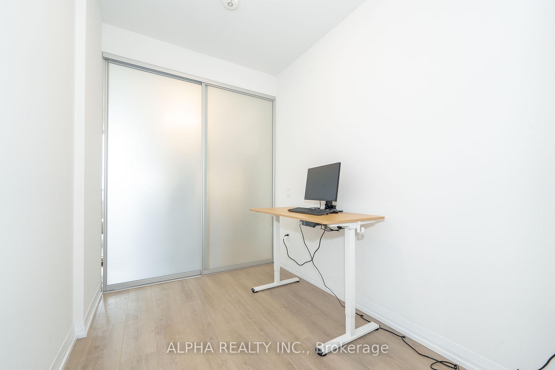 Photo 20 of Unit 2017, 50 Dunfield Avenue, Toronto, Mount Pleasant West — HOMEH