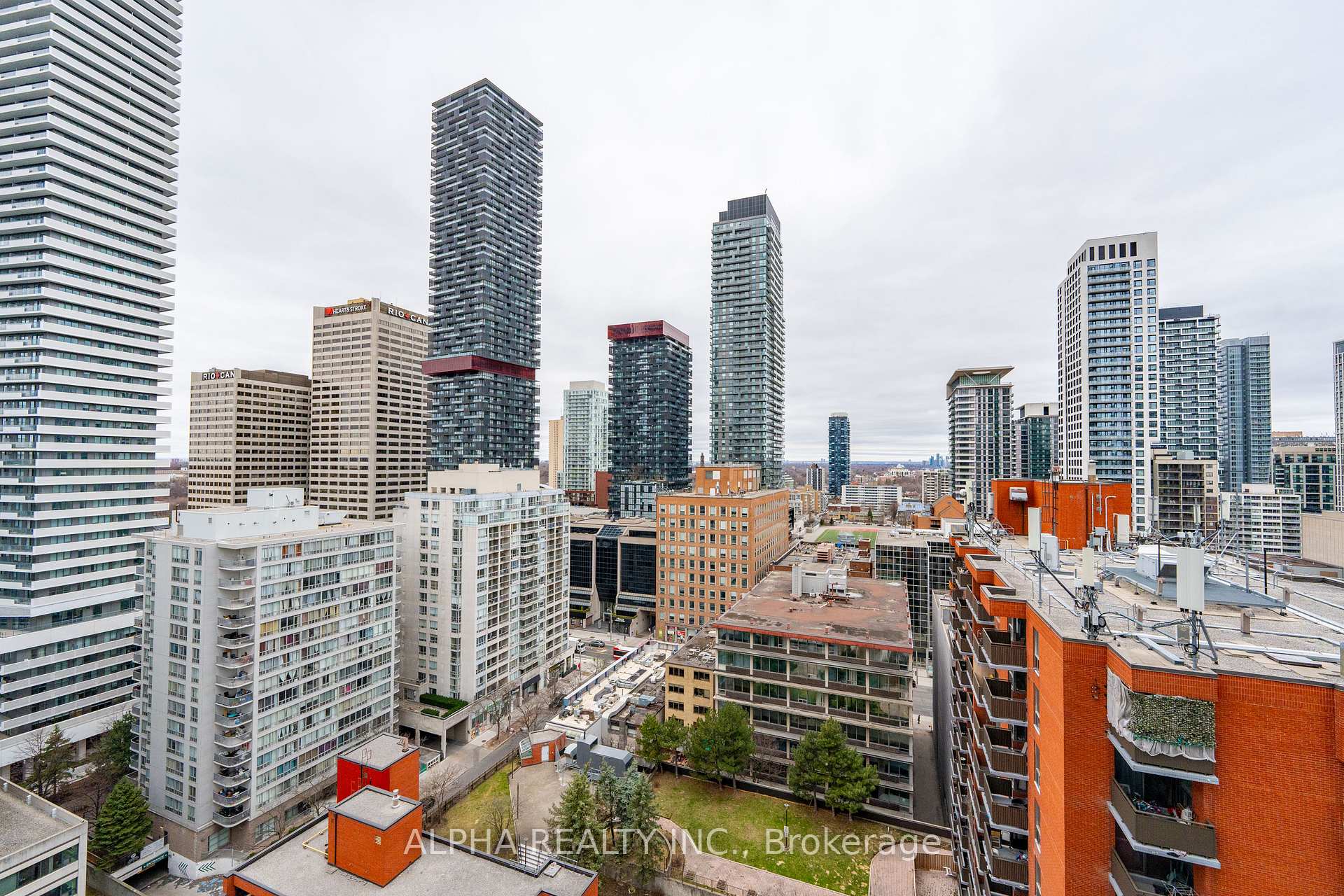 Photo 26 of Unit 2017, 50 Dunfield Avenue, Toronto, Mount Pleasant West — HOMEH