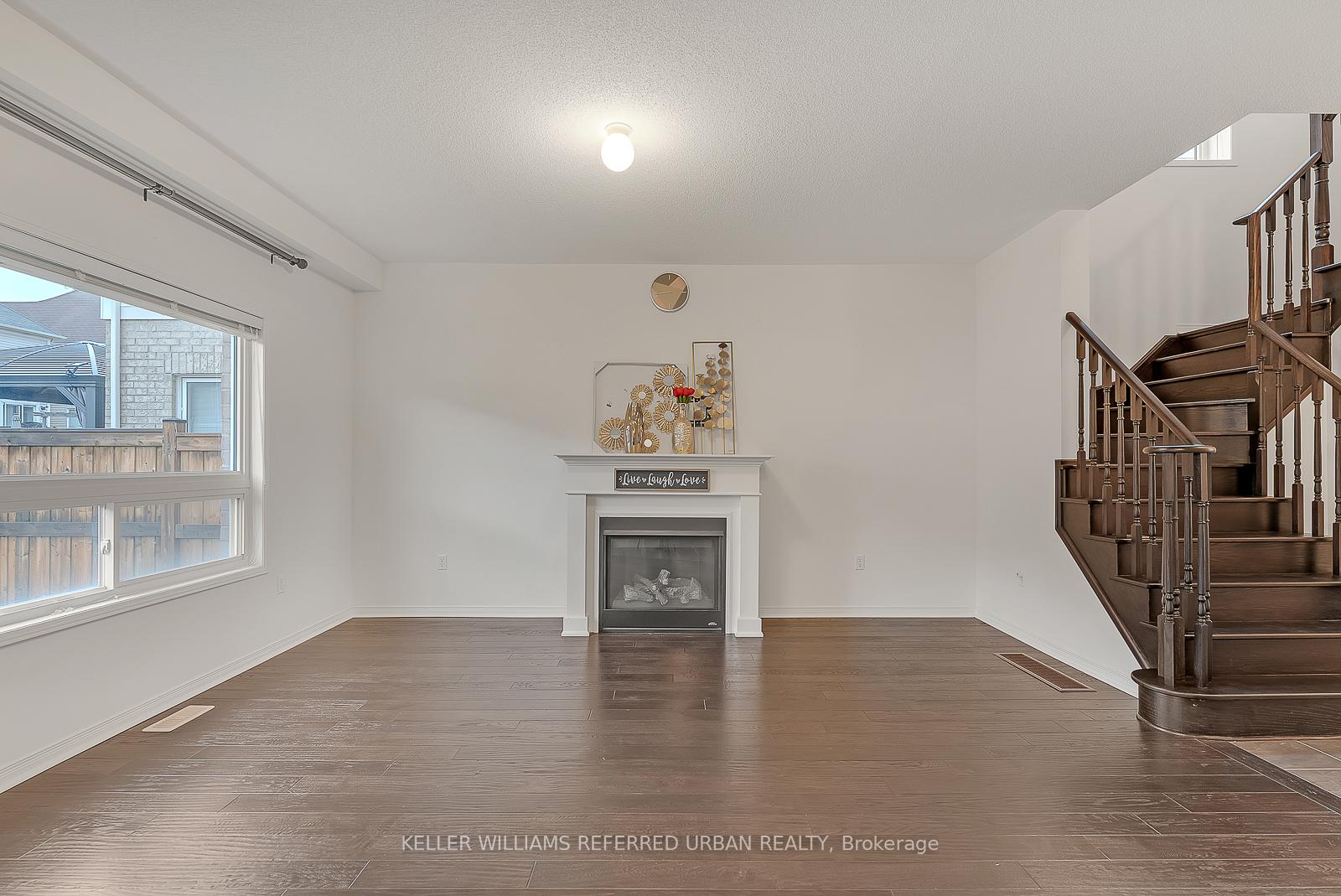 Photo 3 of 34 Jack Roach Street, Clarington, Bowmanville — HOMEH