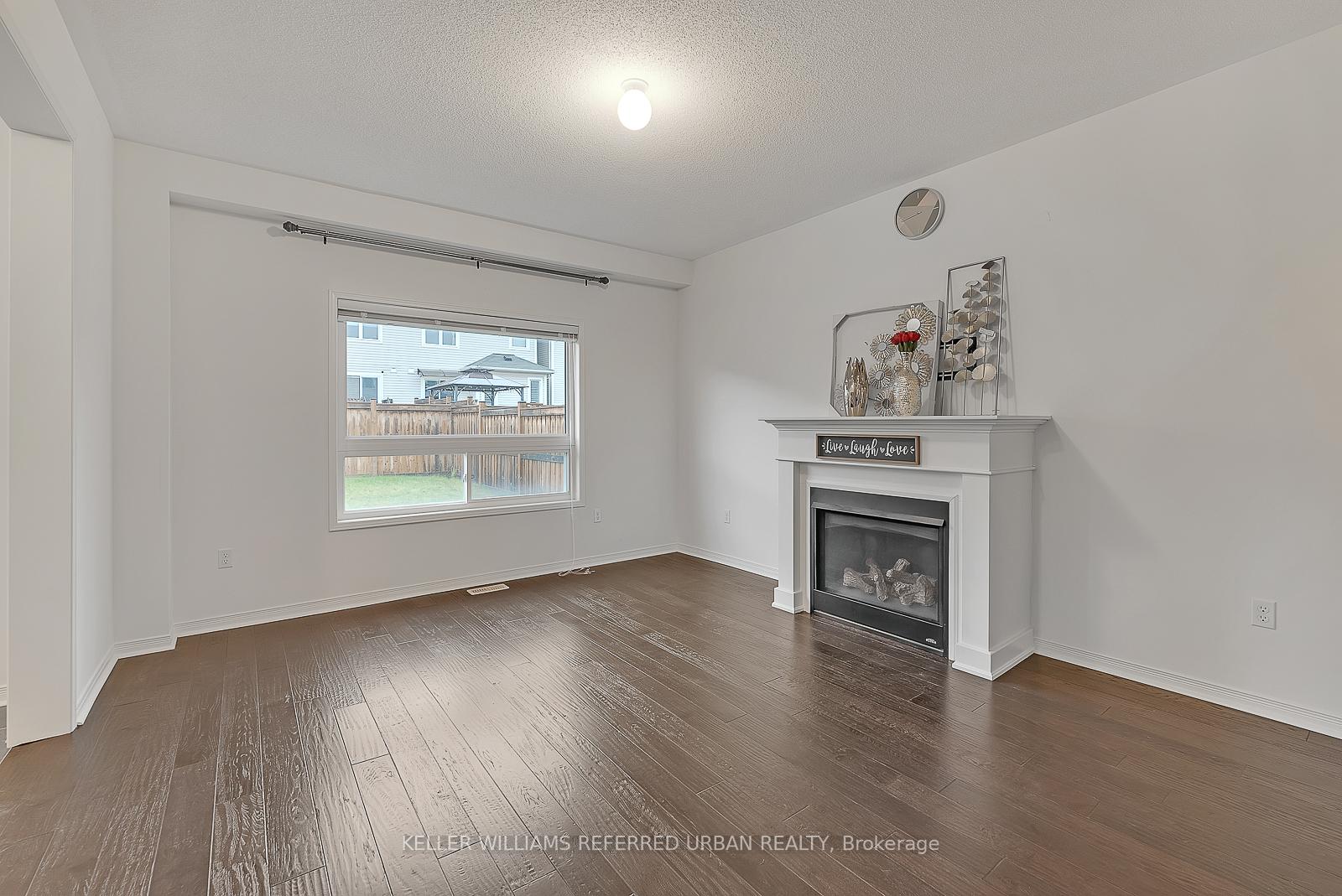 Photo 2 of 34 Jack Roach Street, Clarington, Bowmanville — HOMEH
