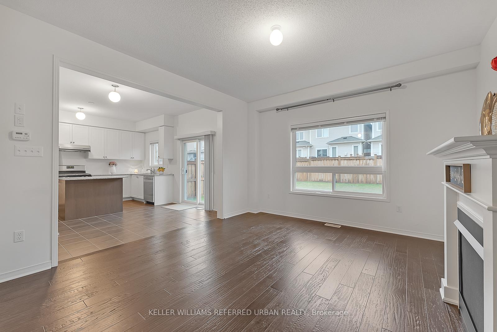 Photo 4 of 34 Jack Roach Street, Clarington, Bowmanville — HOMEH