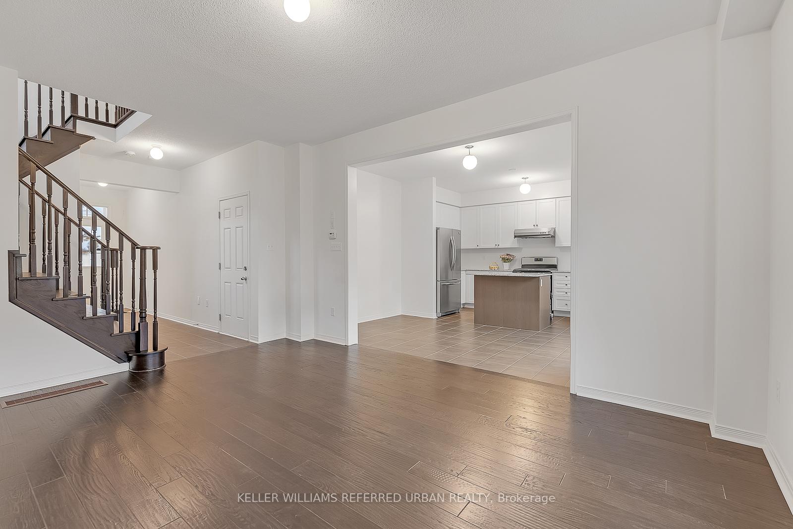 Photo 5 of 34 Jack Roach Street, Clarington, Bowmanville — HOMEH