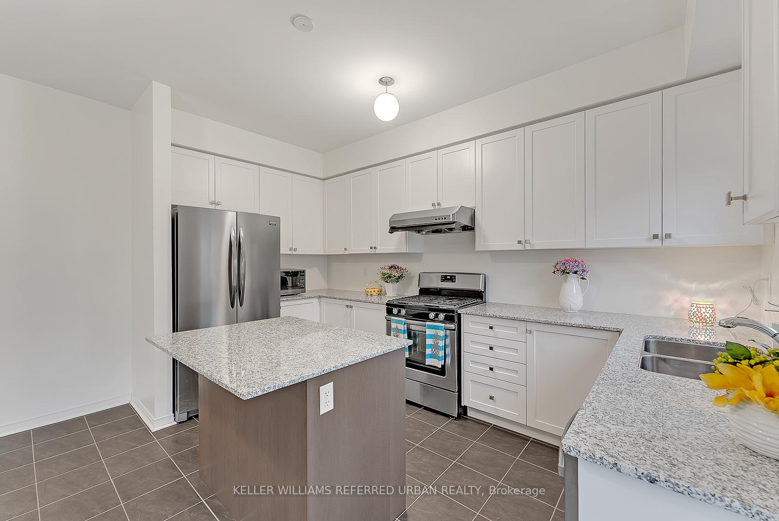 Photo 12 of 34 Jack Roach Street, Clarington, Bowmanville — HOMEH