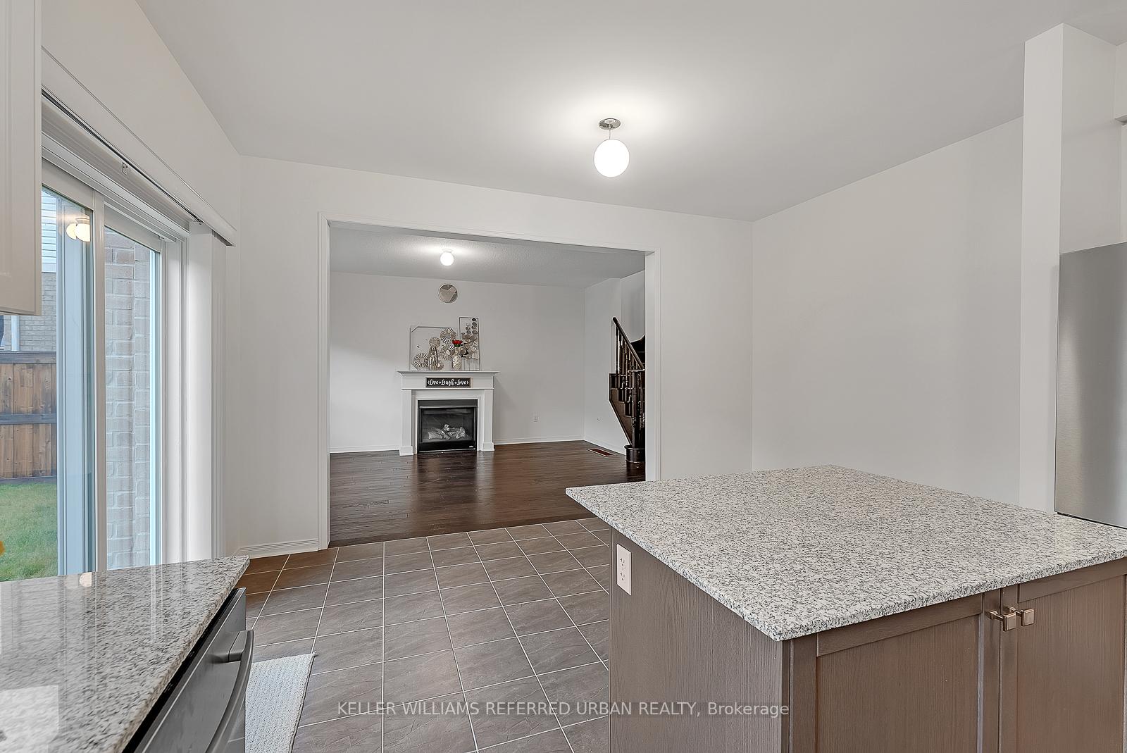 Photo 8 of 34 Jack Roach Street, Clarington, Bowmanville — HOMEH