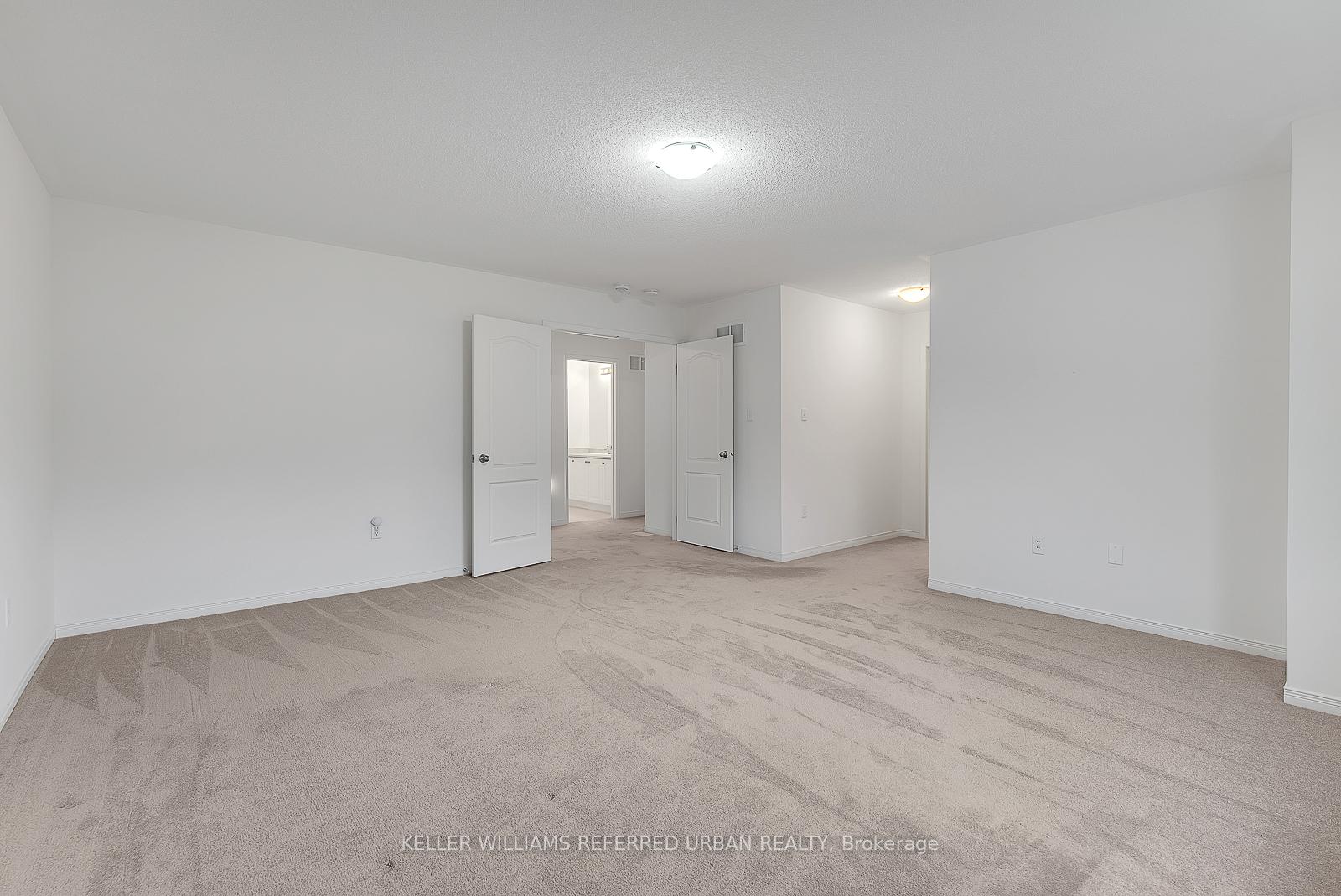 Photo 10 of 34 Jack Roach Street, Clarington, Bowmanville — HOMEH
