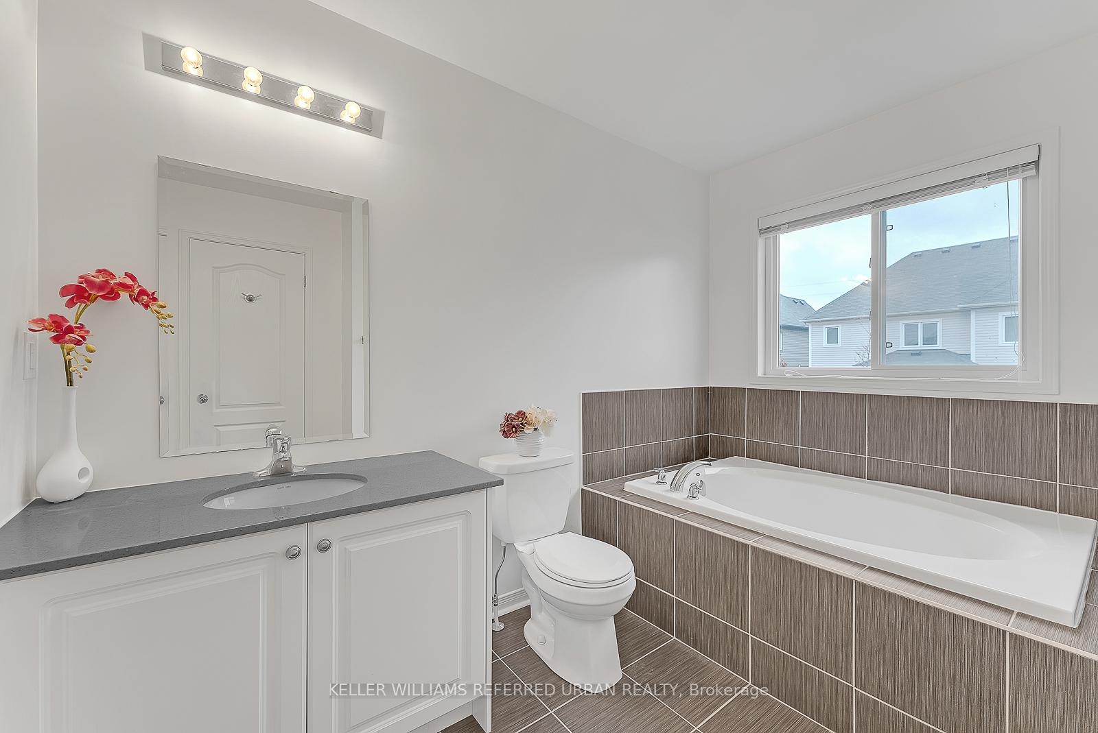 Photo 9 of 34 Jack Roach Street, Clarington, Bowmanville — HOMEH