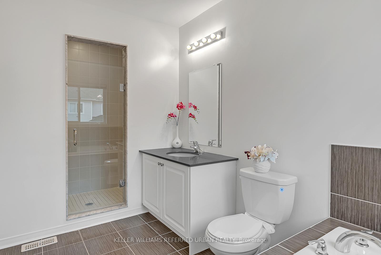 Photo 21 of 34 Jack Roach Street, Clarington, Bowmanville — HOMEH