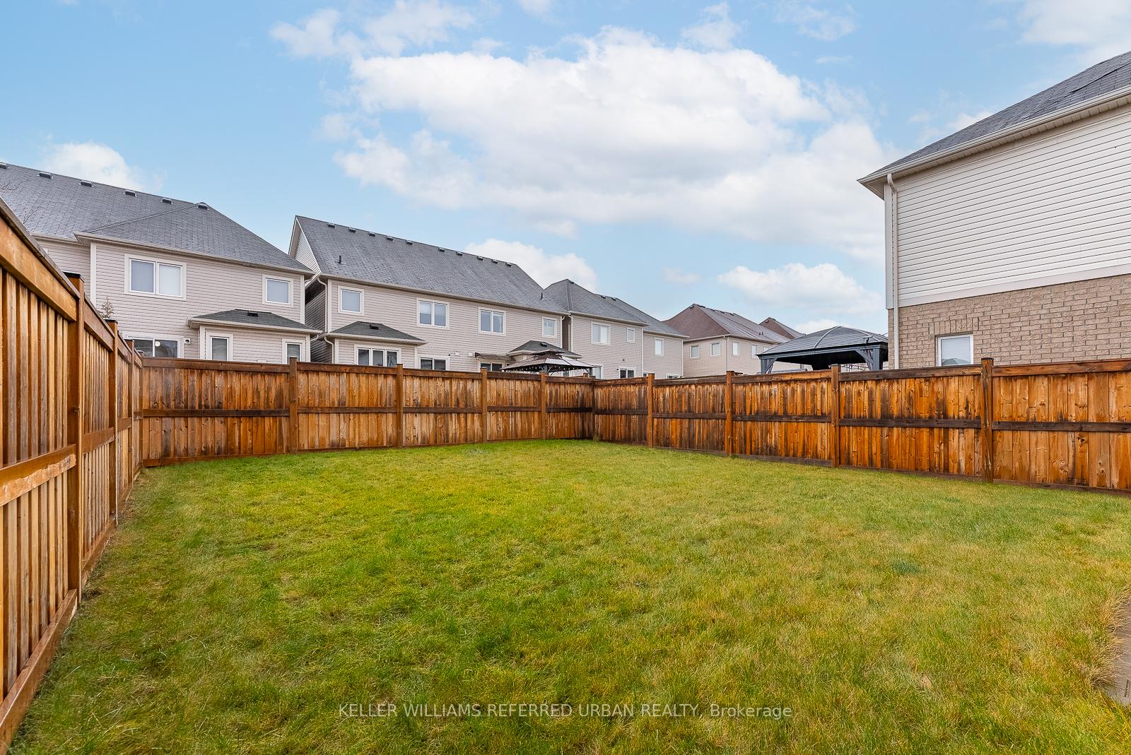 Photo 29 of 34 Jack Roach Street, Clarington, Bowmanville — HOMEH