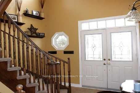 Photo 7 of 49 Penhurst Drive, Whitby, Brooklin — HOMEH