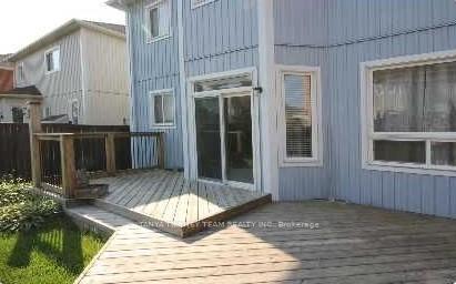 Photo 5 of 49 Penhurst Drive, Whitby, Brooklin — HOMEH