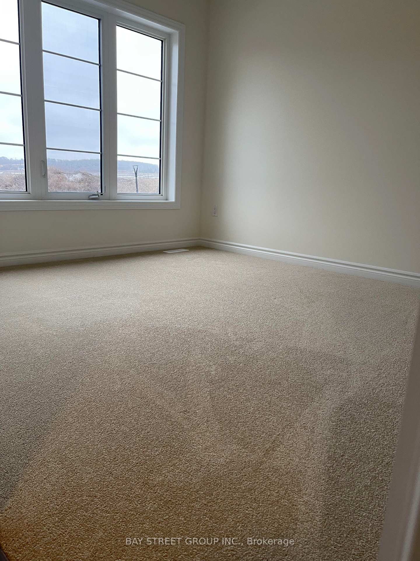 Photo 4 of 3173 Blazing Star Avenue, Pickering, Rural Pickering — HOMEH