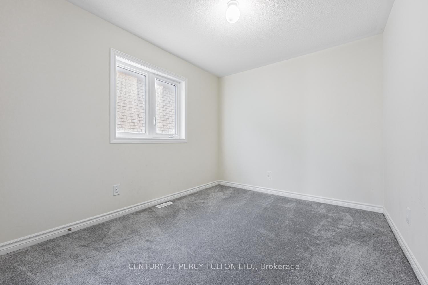 Photo 24 of 98 Closson Drive N, Whitby, Rural Whitby — HOMEH
