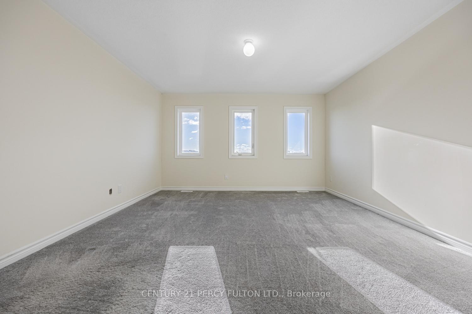 Photo 25 of 98 Closson Drive N, Whitby, Rural Whitby — HOMEH
