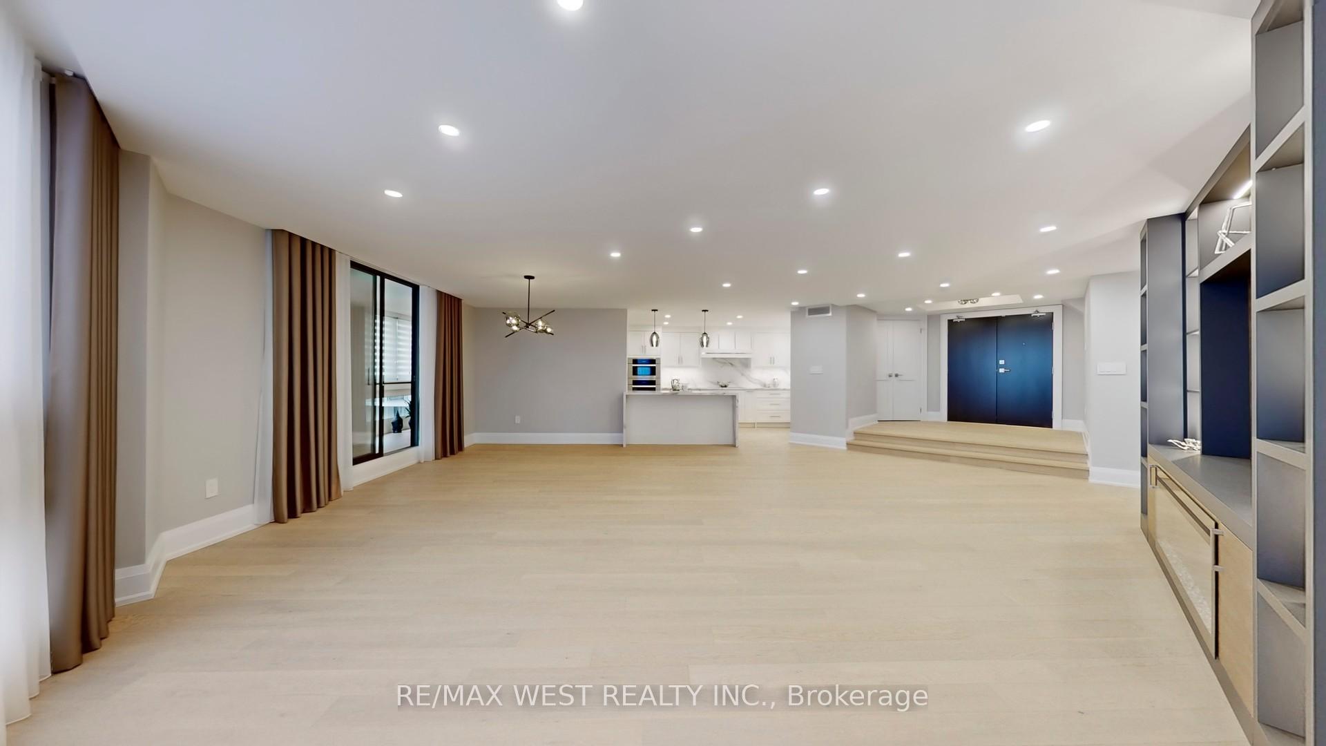 Photo 6 of Unit 801, 240 Heath Street W, Toronto, Forest Hill South — HOMEH
