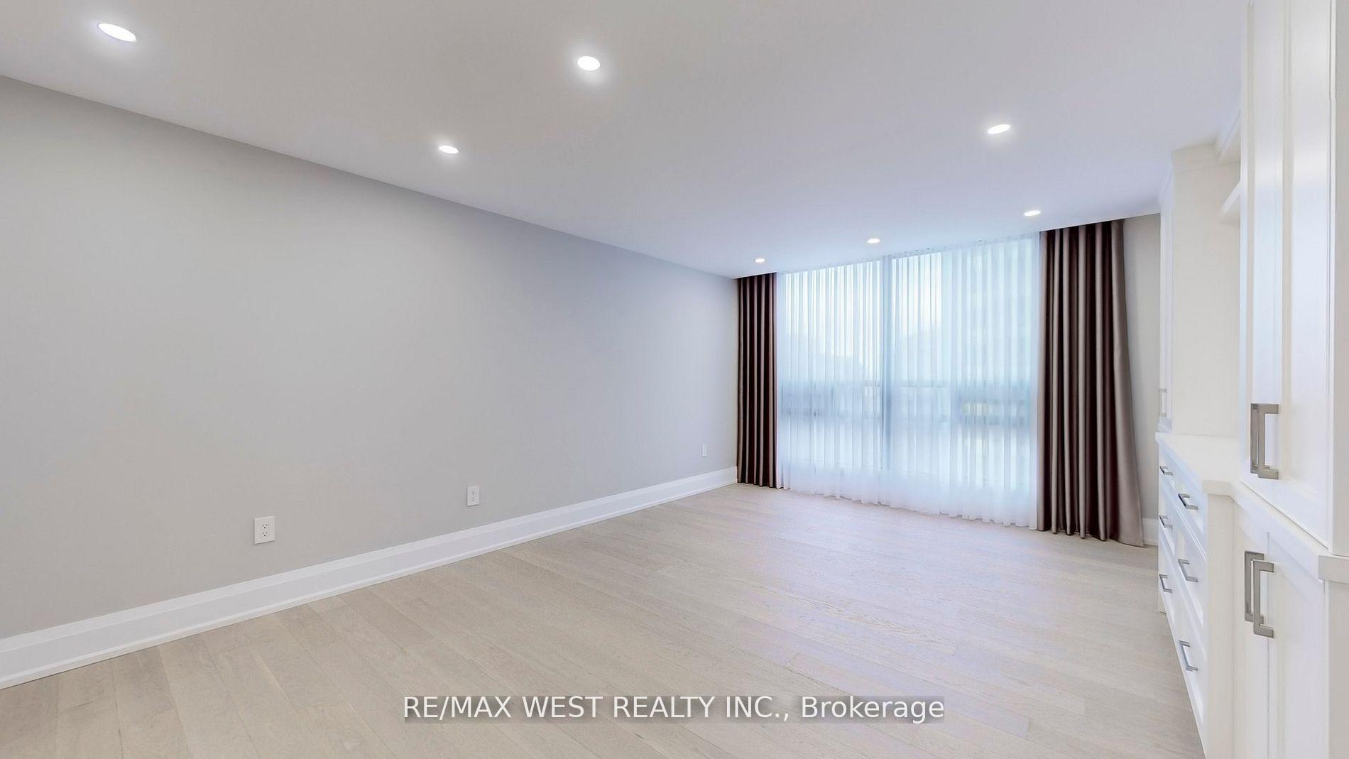 Photo 8 of Unit 801, 240 Heath Street W, Toronto, Forest Hill South — HOMEH