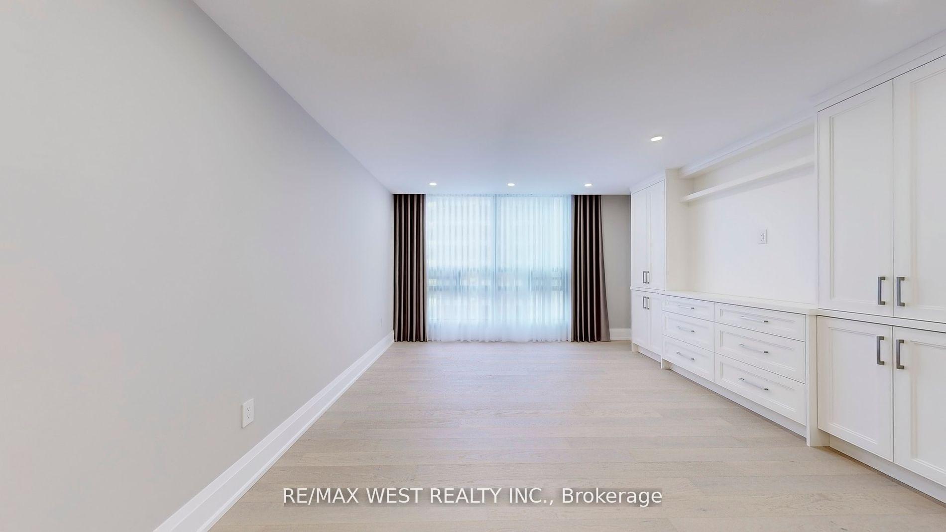 Photo 10 of Unit 801, 240 Heath Street W, Toronto, Forest Hill South — HOMEH
