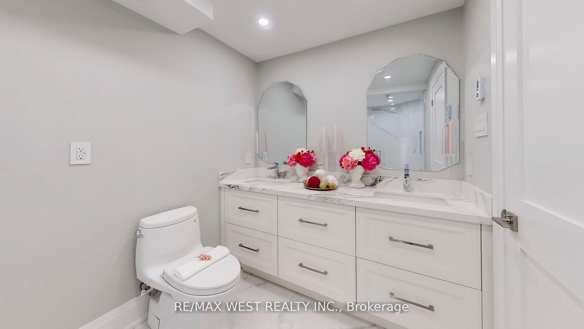 Photo 23 of Unit 801, 240 Heath Street W, Toronto, Forest Hill South — HOMEH