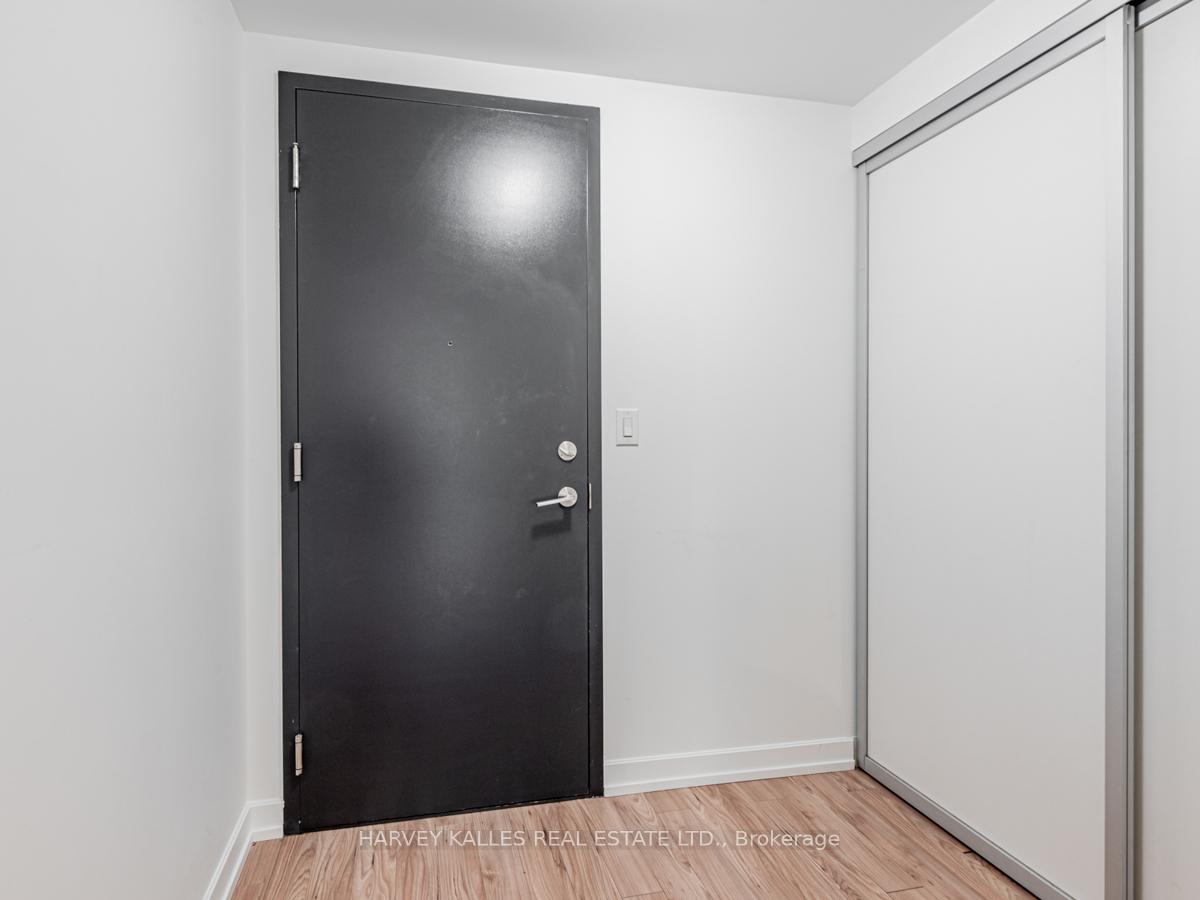 Photo 3 of Unit 314, 377 Madison Avenue, Toronto, Casa Loma — HOMEH