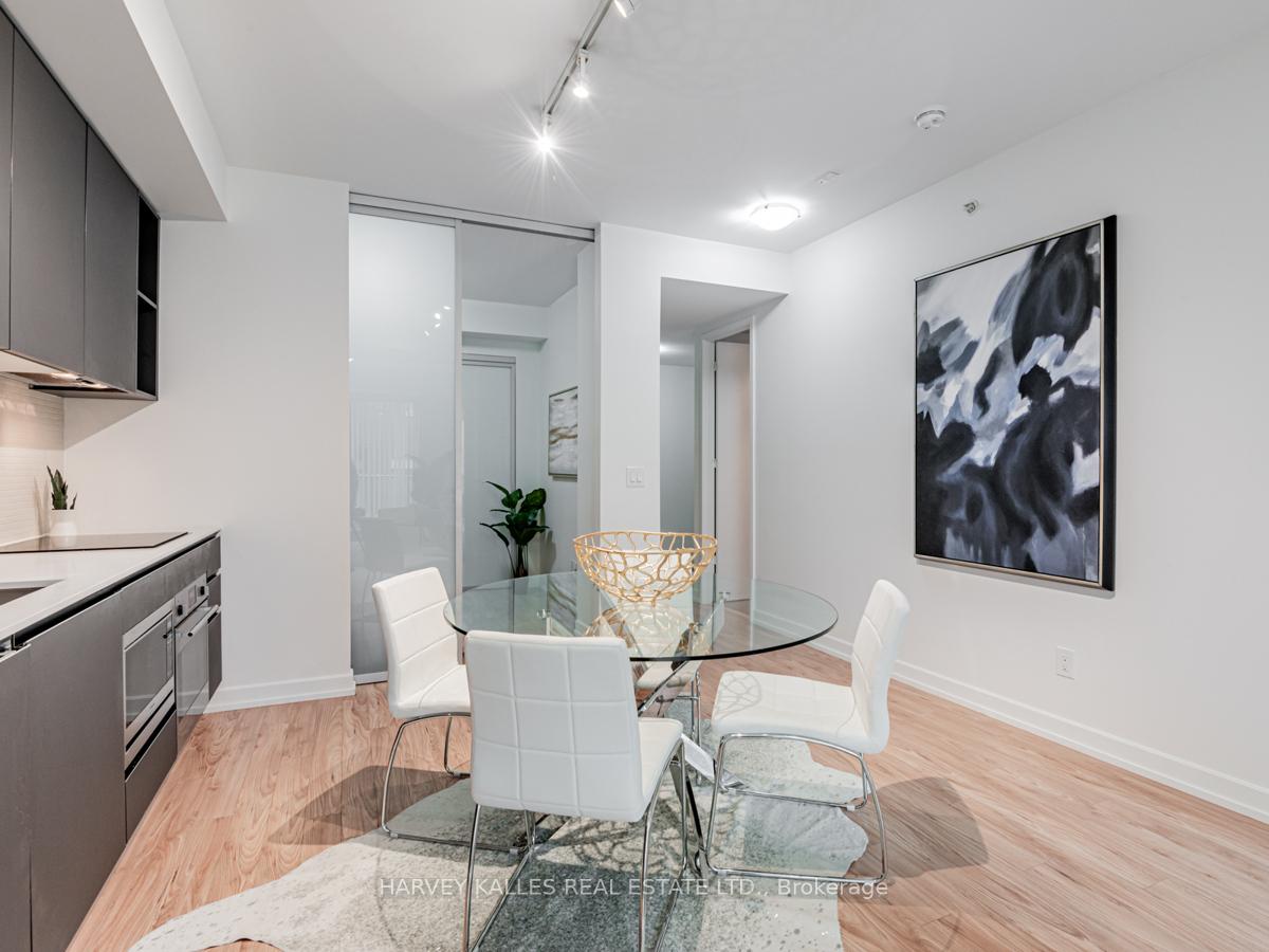 Photo 6 of Unit 314, 377 Madison Avenue, Toronto, Casa Loma — HOMEH