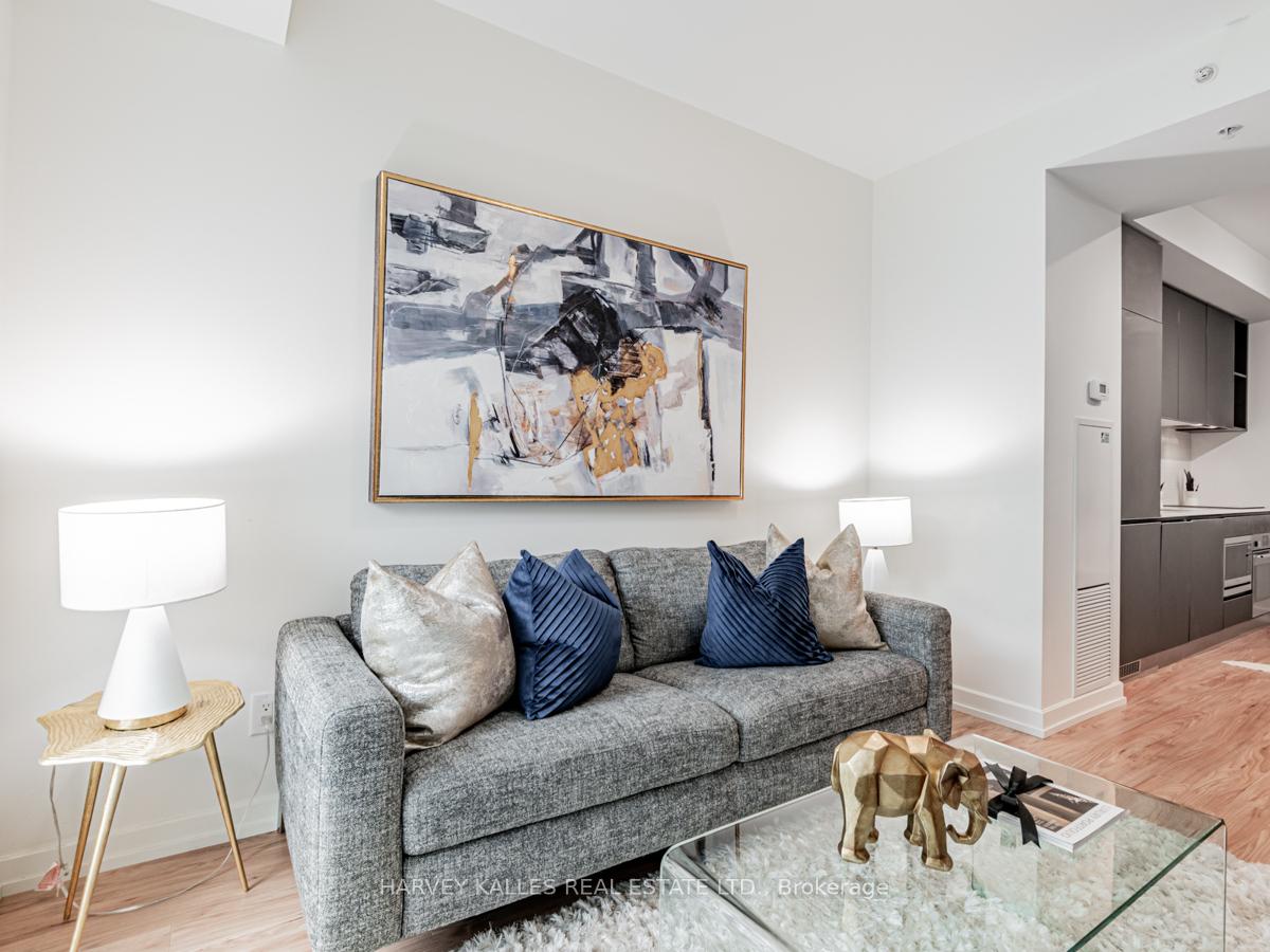 Photo 8 of Unit 314, 377 Madison Avenue, Toronto, Casa Loma — HOMEH