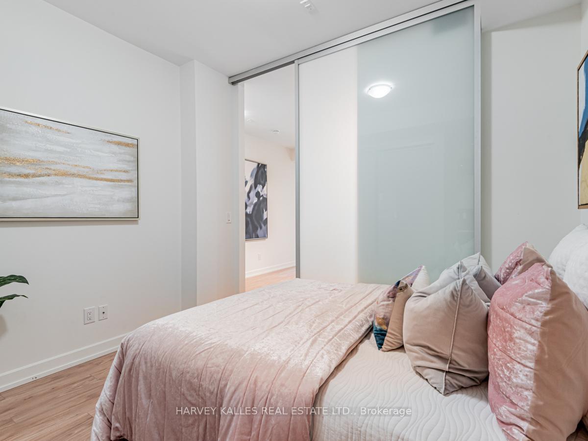 Photo 10 of Unit 314, 377 Madison Avenue, Toronto, Casa Loma — HOMEH