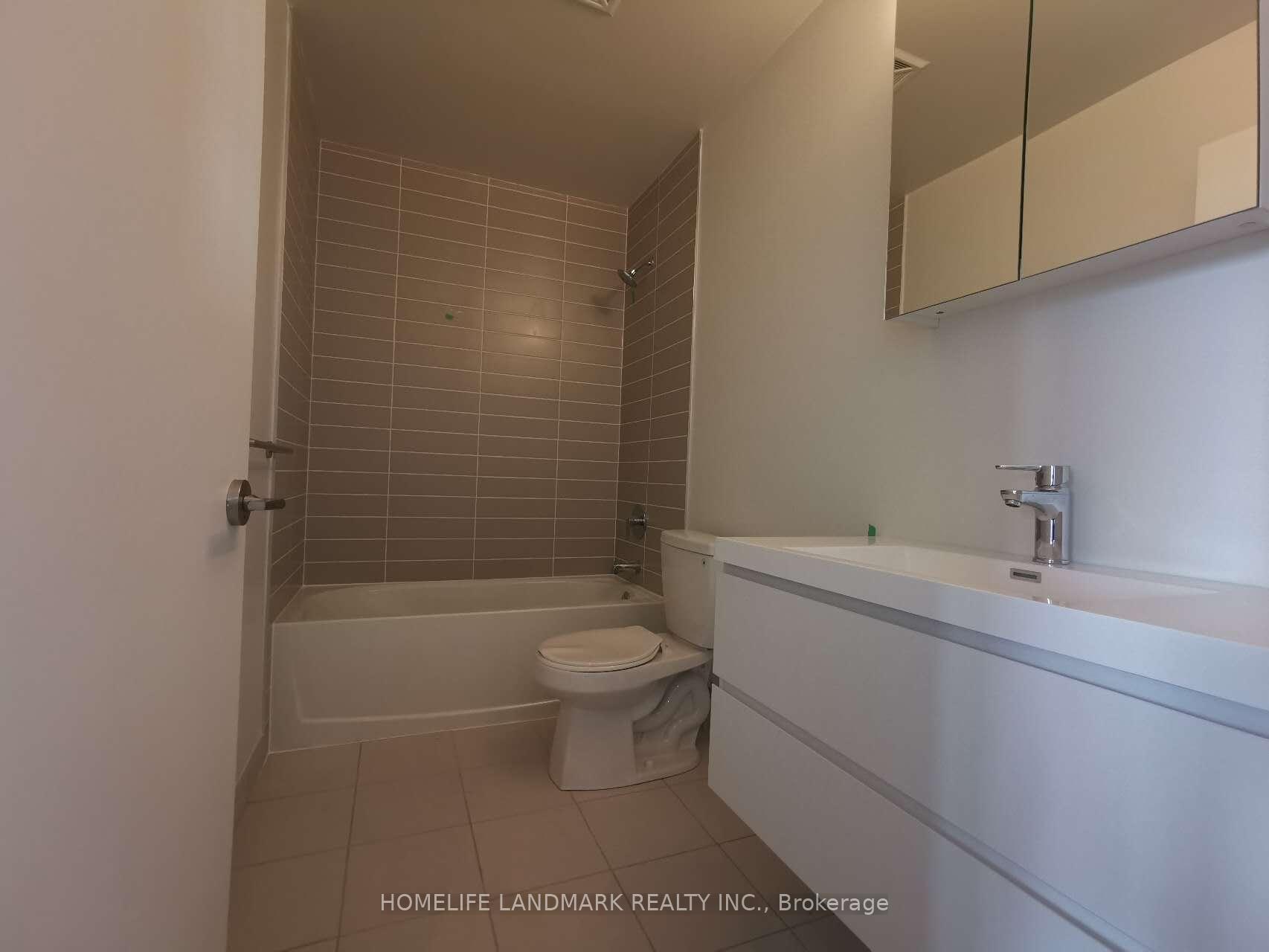 Photo 4 of Unit B1402, 292 Verdale Crossing, Markham, Unionville — HOMEH