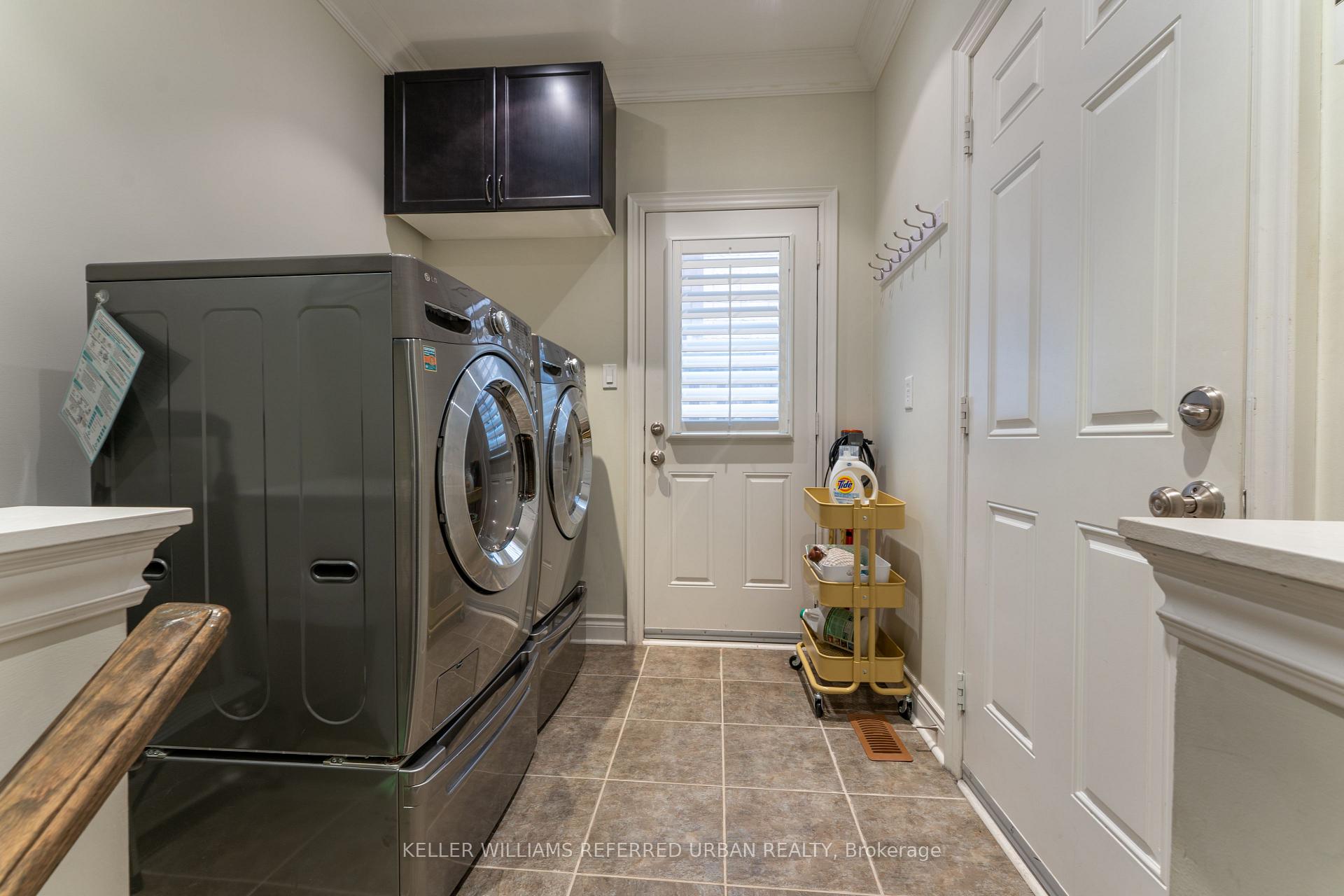 Photo 5 of 10 Wilsongary Circle, Ajax, Northeast Ajax — HOMEH