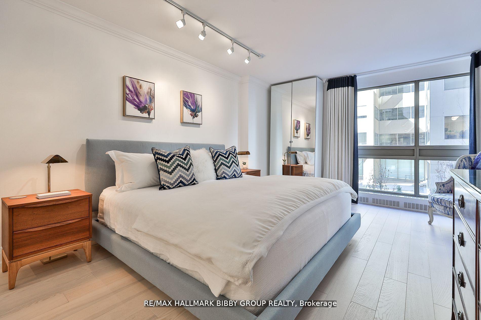 Photo 22 of Unit 206, 61 St Clair Avenue W, Toronto, Yonge-St. Clair — HOMEH