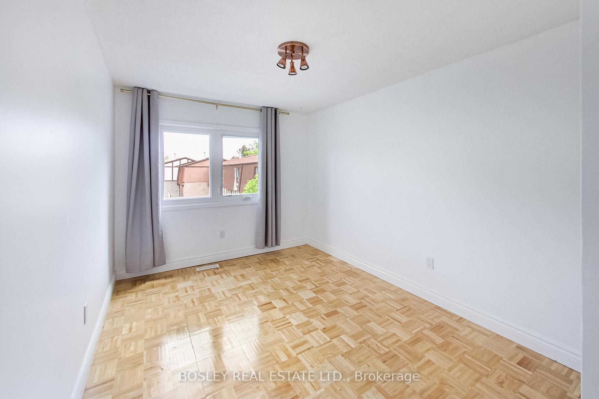 Photo 15 of Unit 16, 1975 Memory Lane, Pickering, Liverpool — HOMEH
